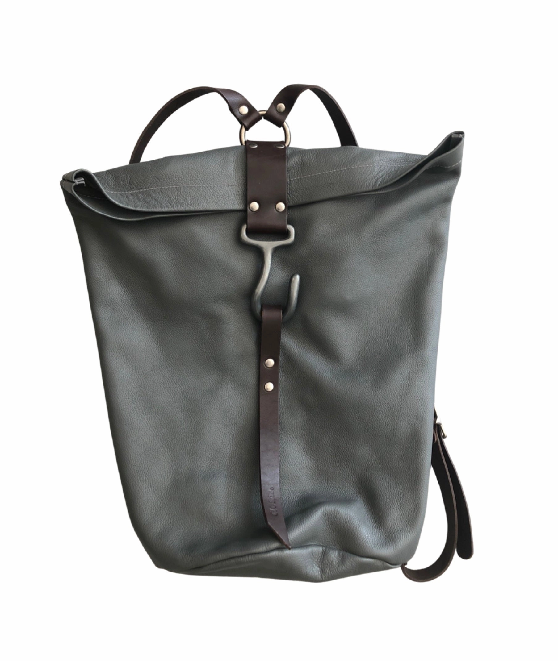 B37 BACKPACK