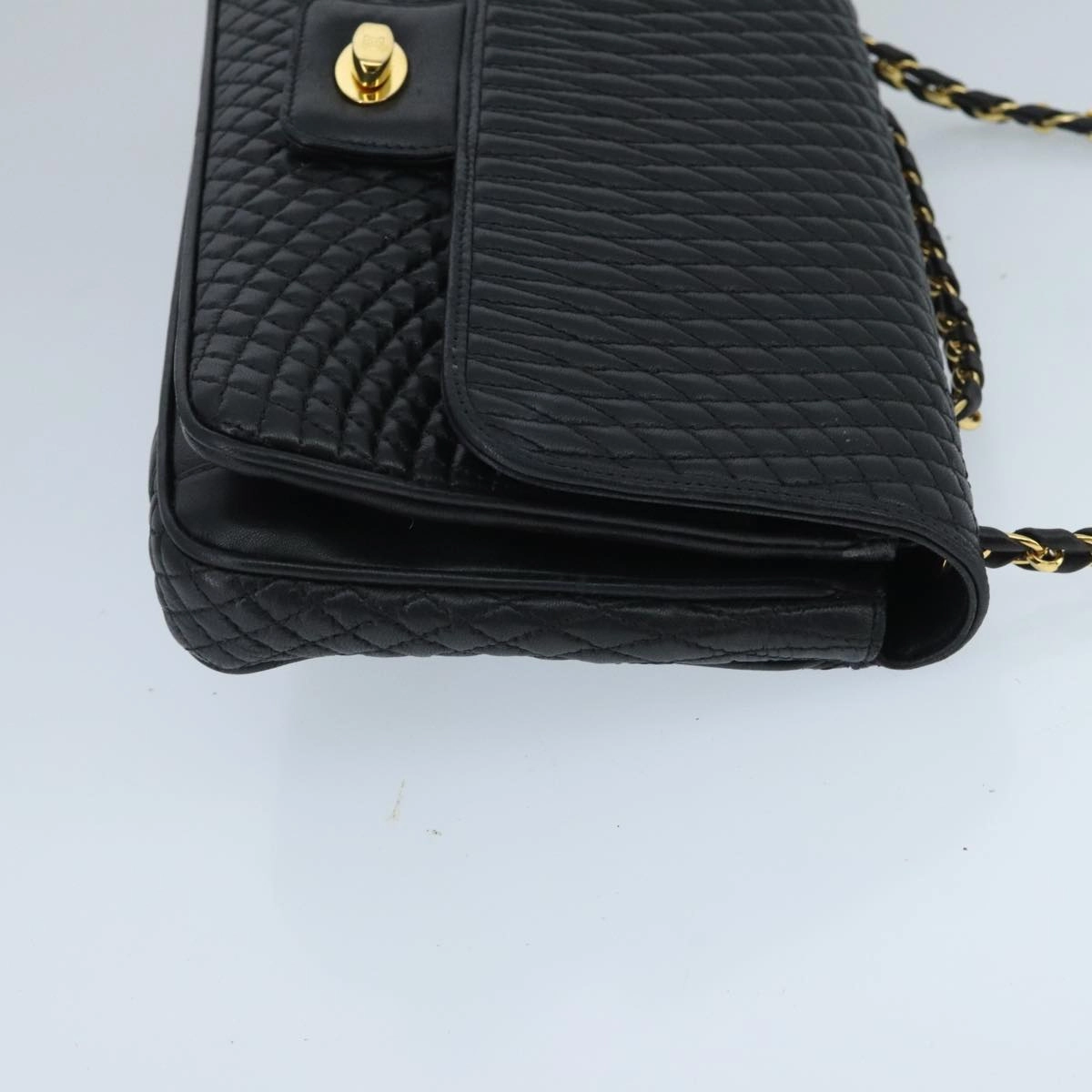 Bally  Leather Shoulder Bag (Pre-Owned)