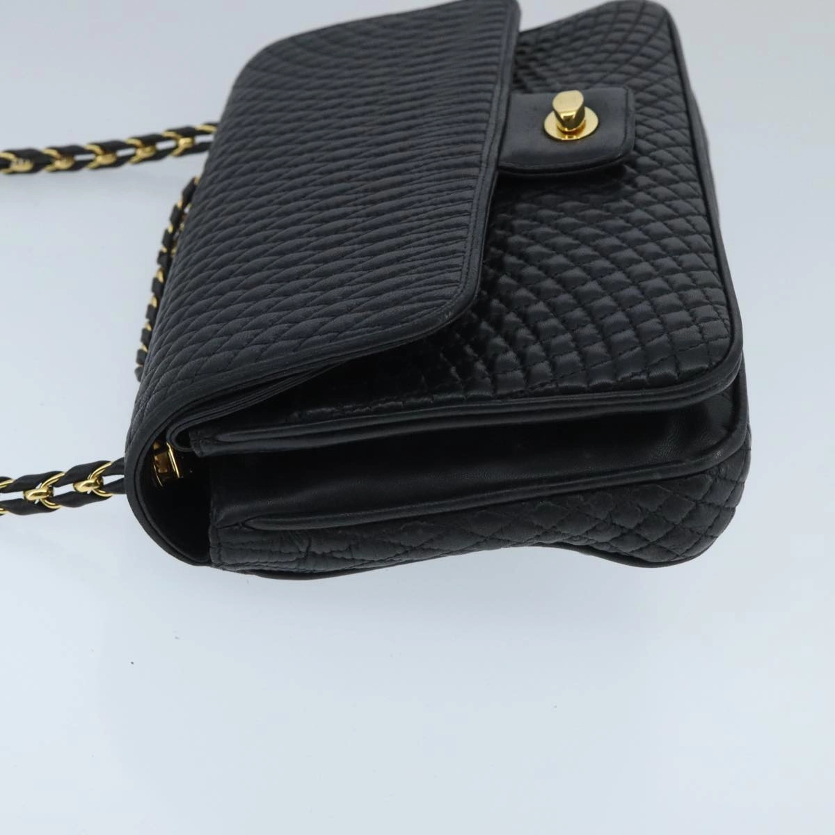 Bally  Leather Shoulder Bag (Pre-Owned)