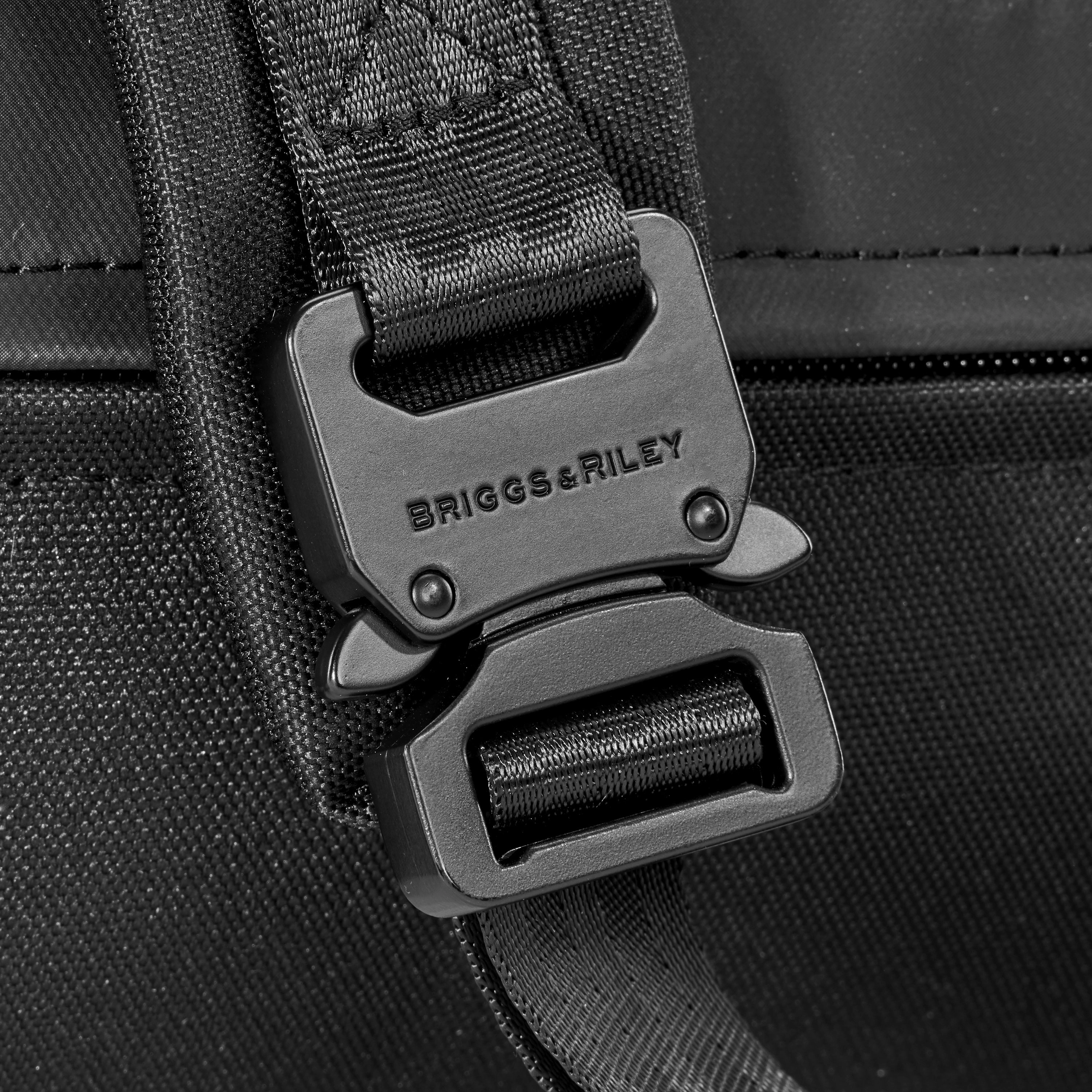 Briggs & Riley Delve Crossbody Sling