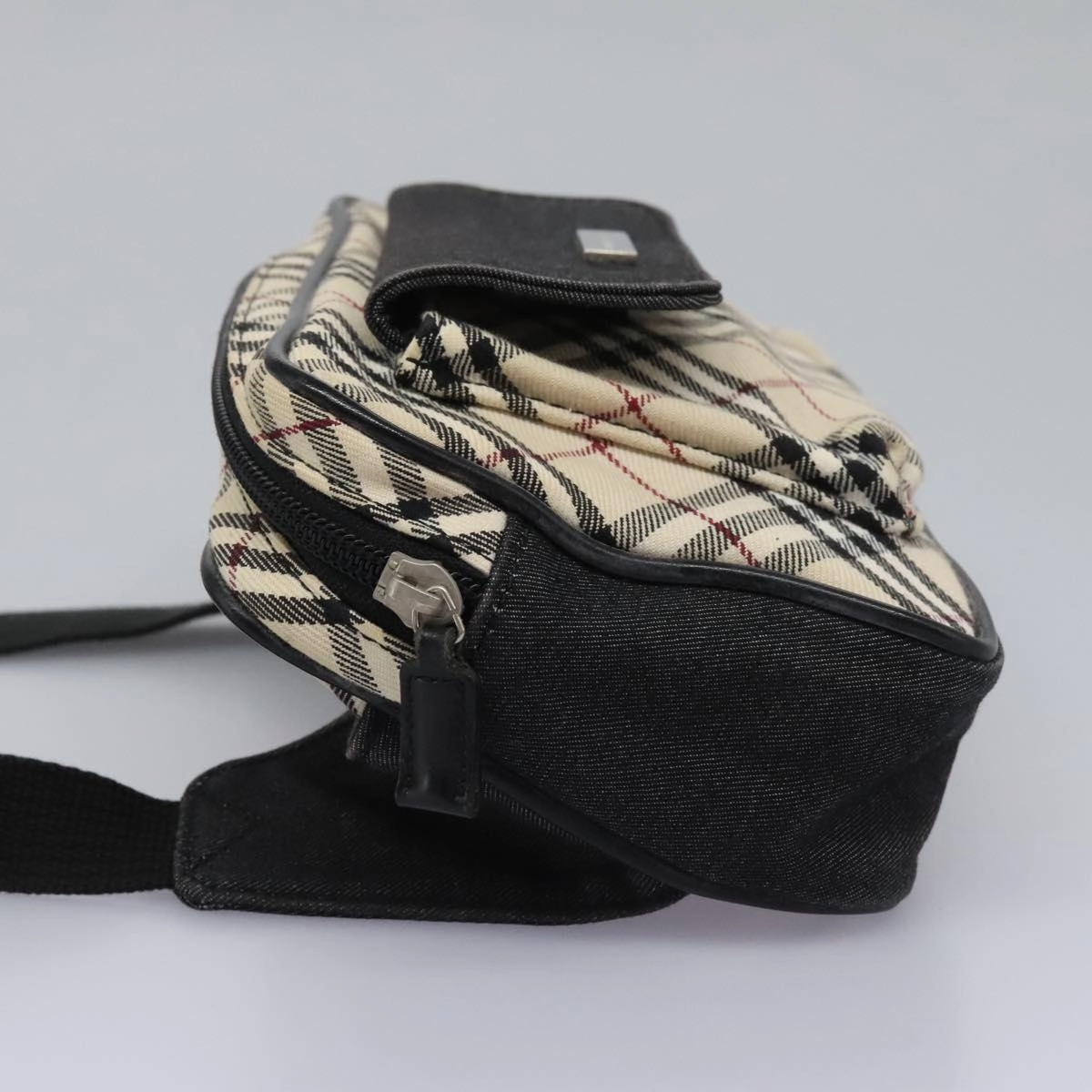 Burberry Nova Check Canvas Shoulder Bag (Pre-Owned)