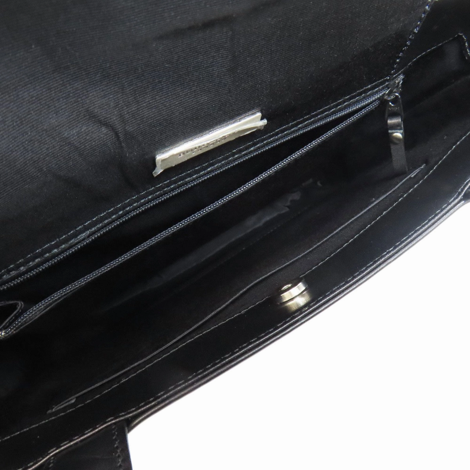 Burberry Nylon Handbag (Pre-Owned)