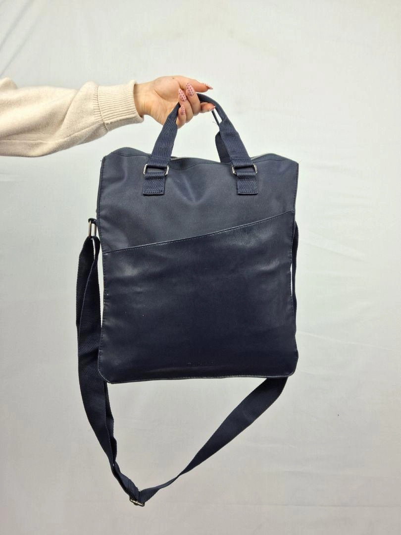 Calvin Klein Navy Everyday Crossbody Bag