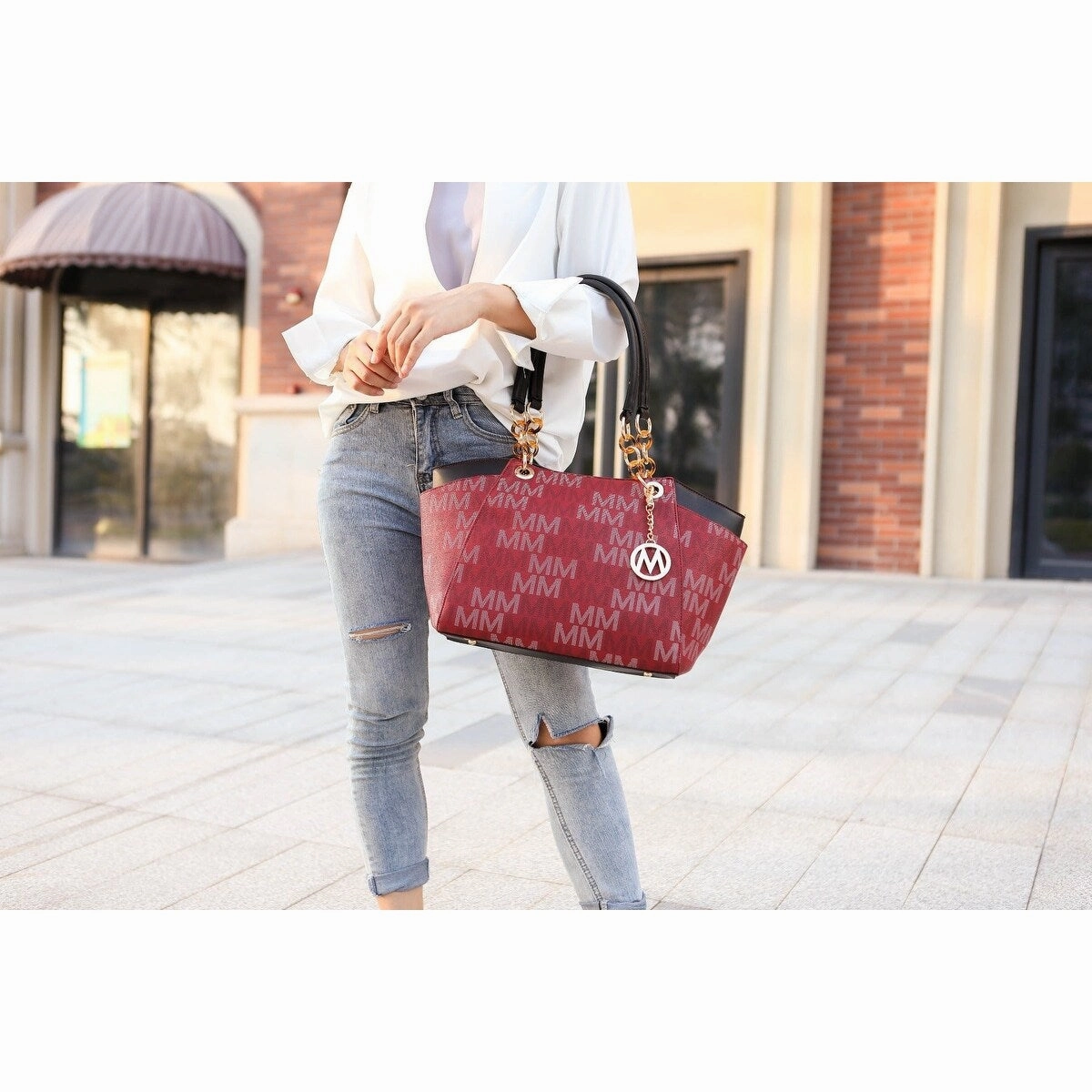 Cameron Signature Tote Bag