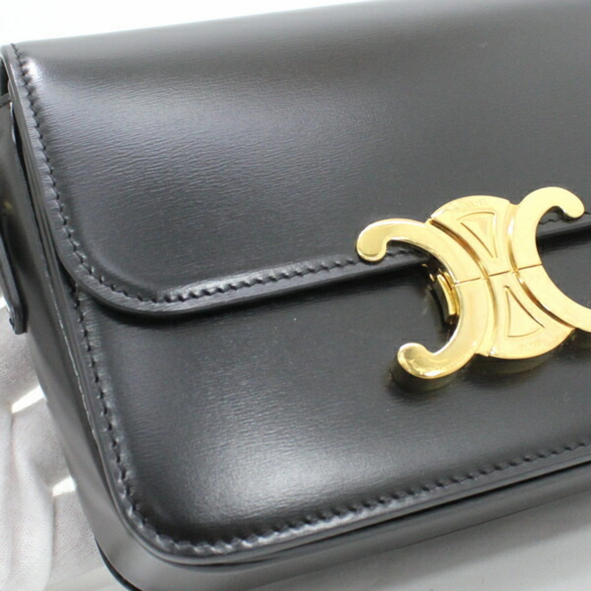 Celine Leather Shoulder Bag (Pre-Owned)