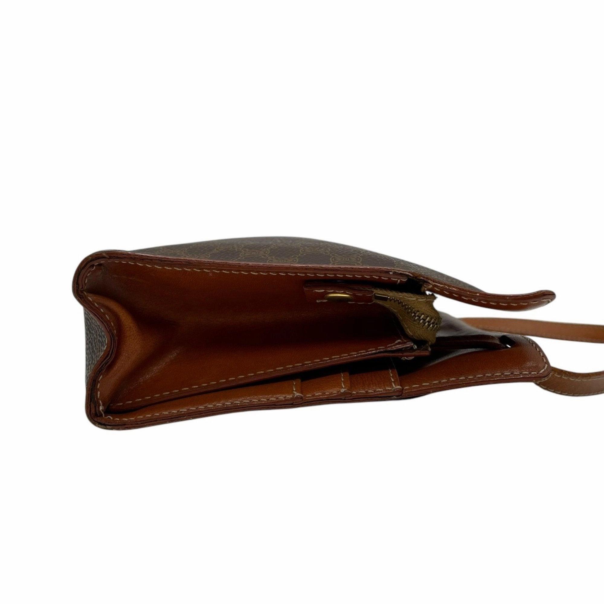 Celine Pvc Leather Shoulder Bag (Pre-Owned)
