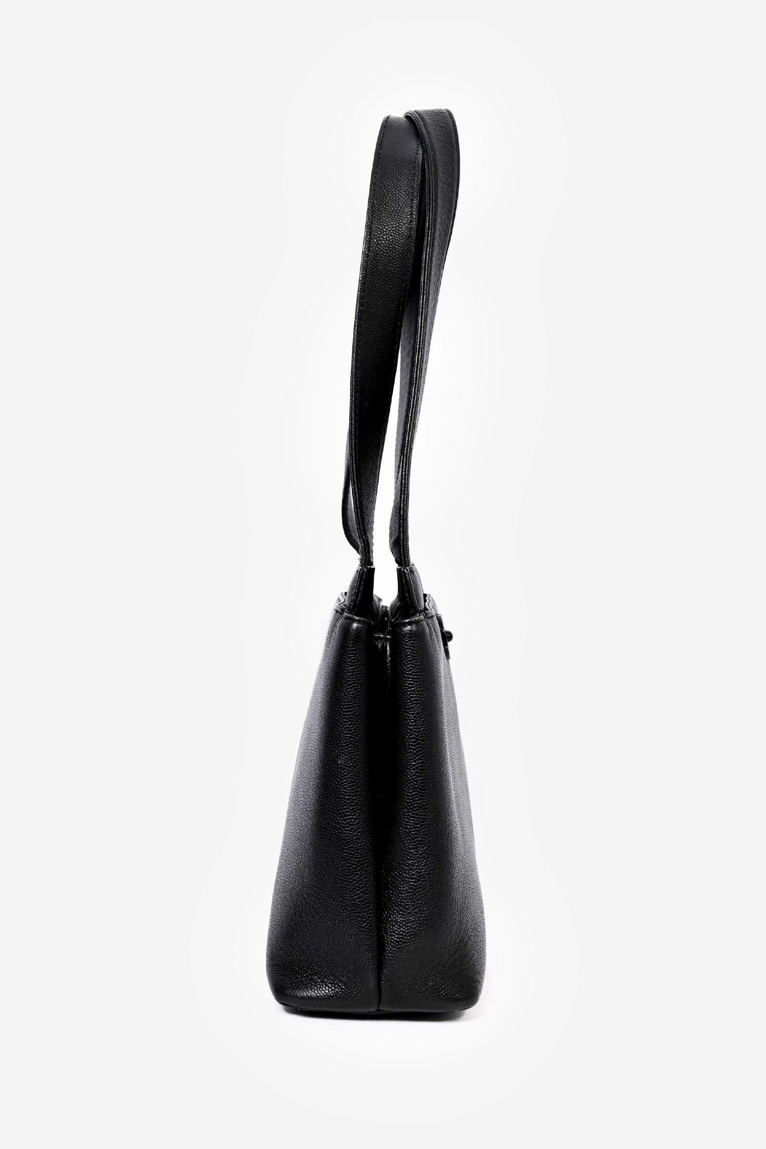 Chanel 1997-99 Black Caviar Leather Shoulder Bag with Matte Black CC