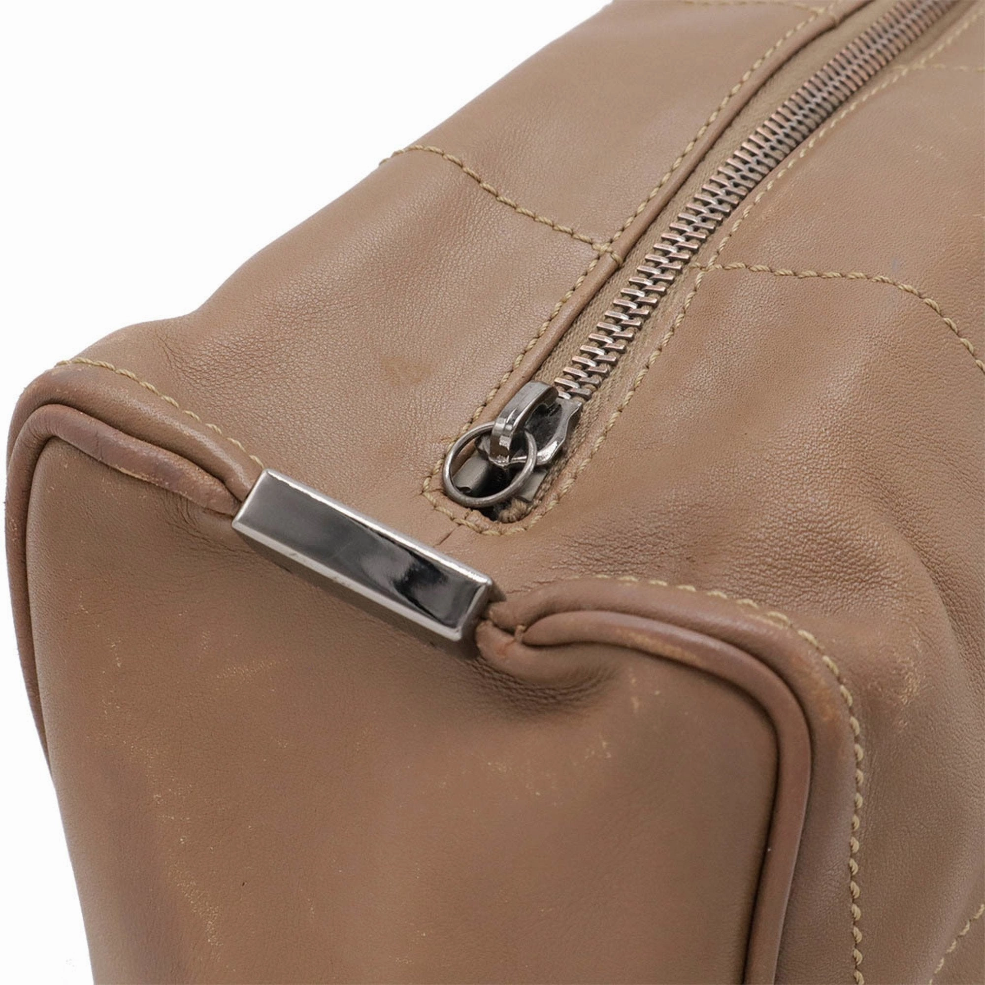Chanel Chocolate Bar Leather Handbag (Pre-Owned)