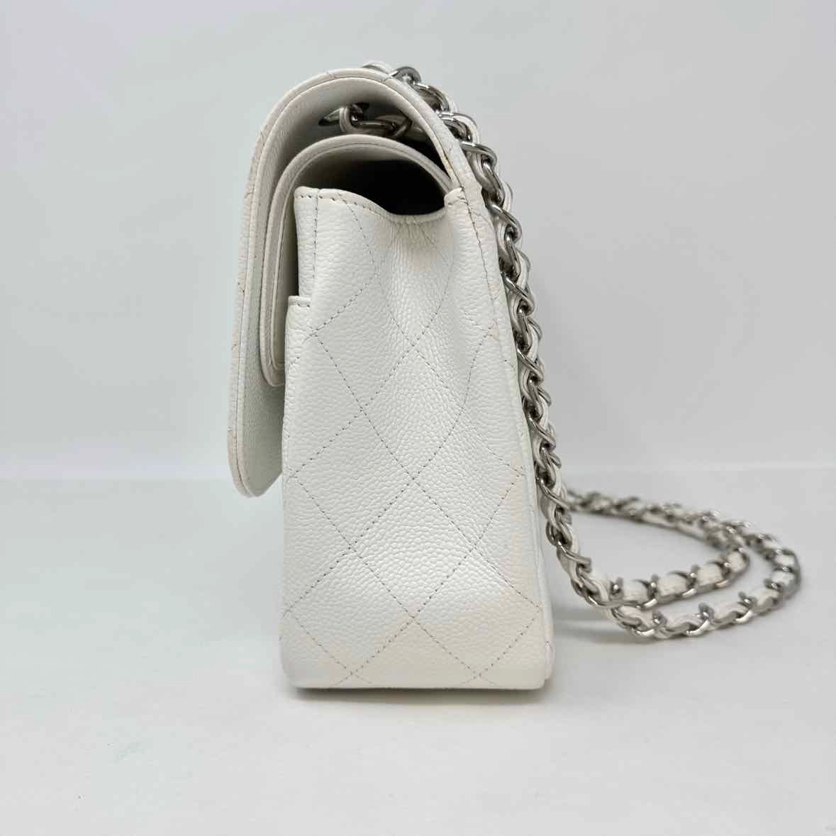 Chanel Classic Jumbo Double Flap Shoulder Bag
