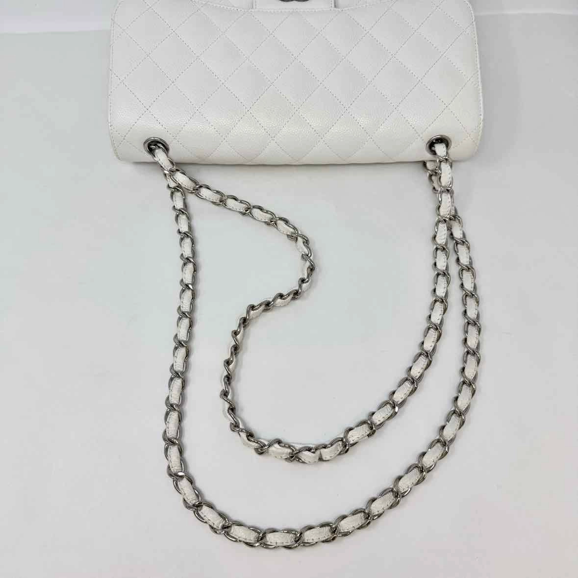 Chanel Classic Jumbo Double Flap Shoulder Bag