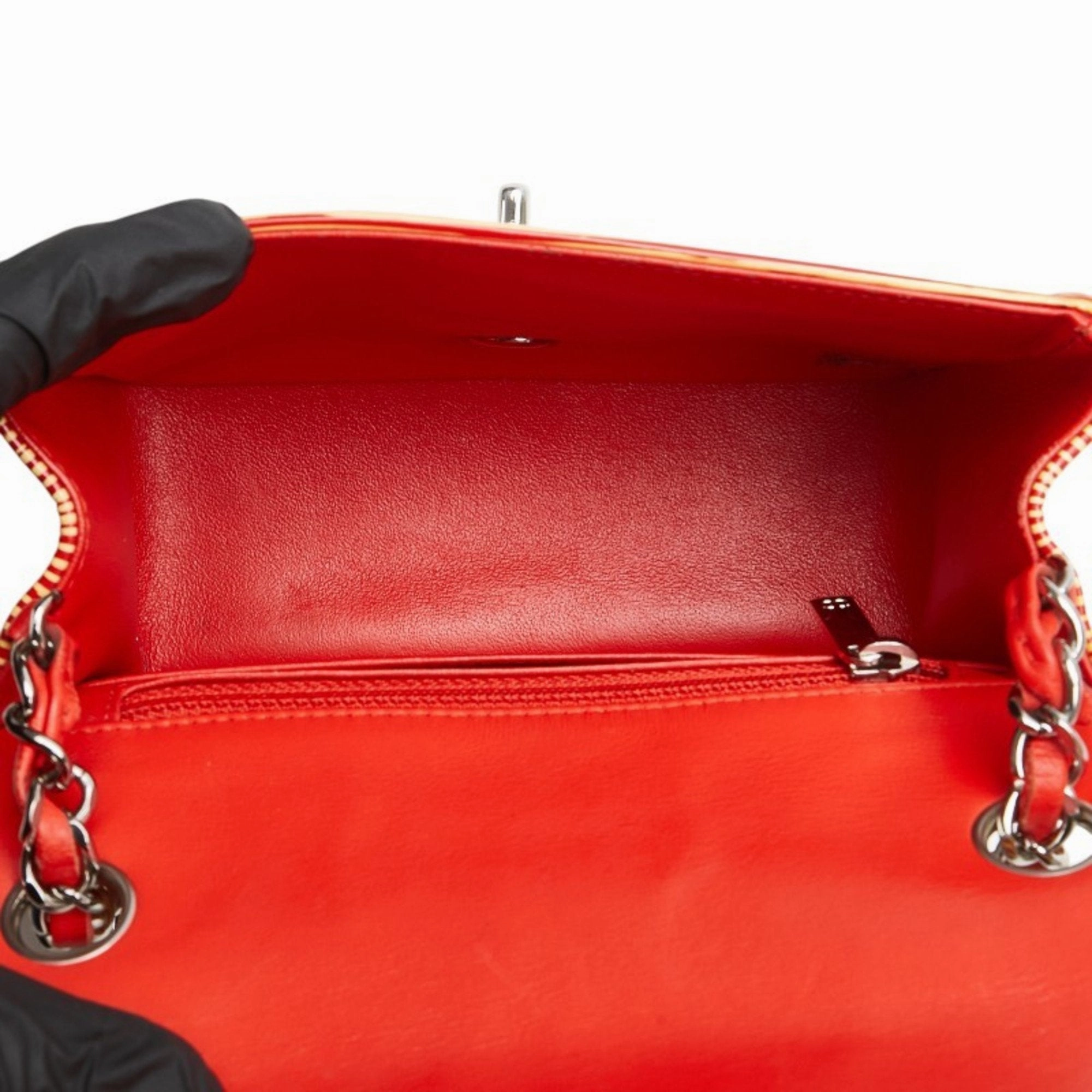 Chanel  Color Patent Leather Shoulder Bag (Pre-Owned)