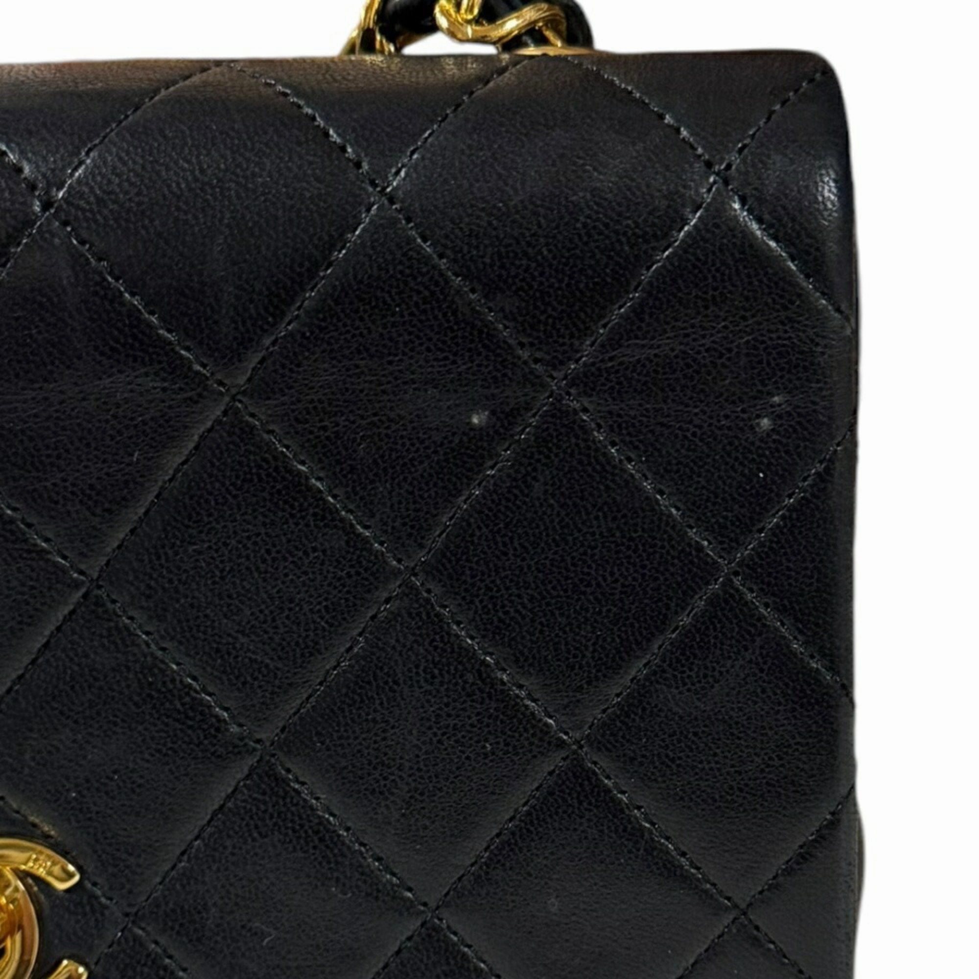 Chanel Full Flap Leather Shoulder Bag (Pre-Owned)