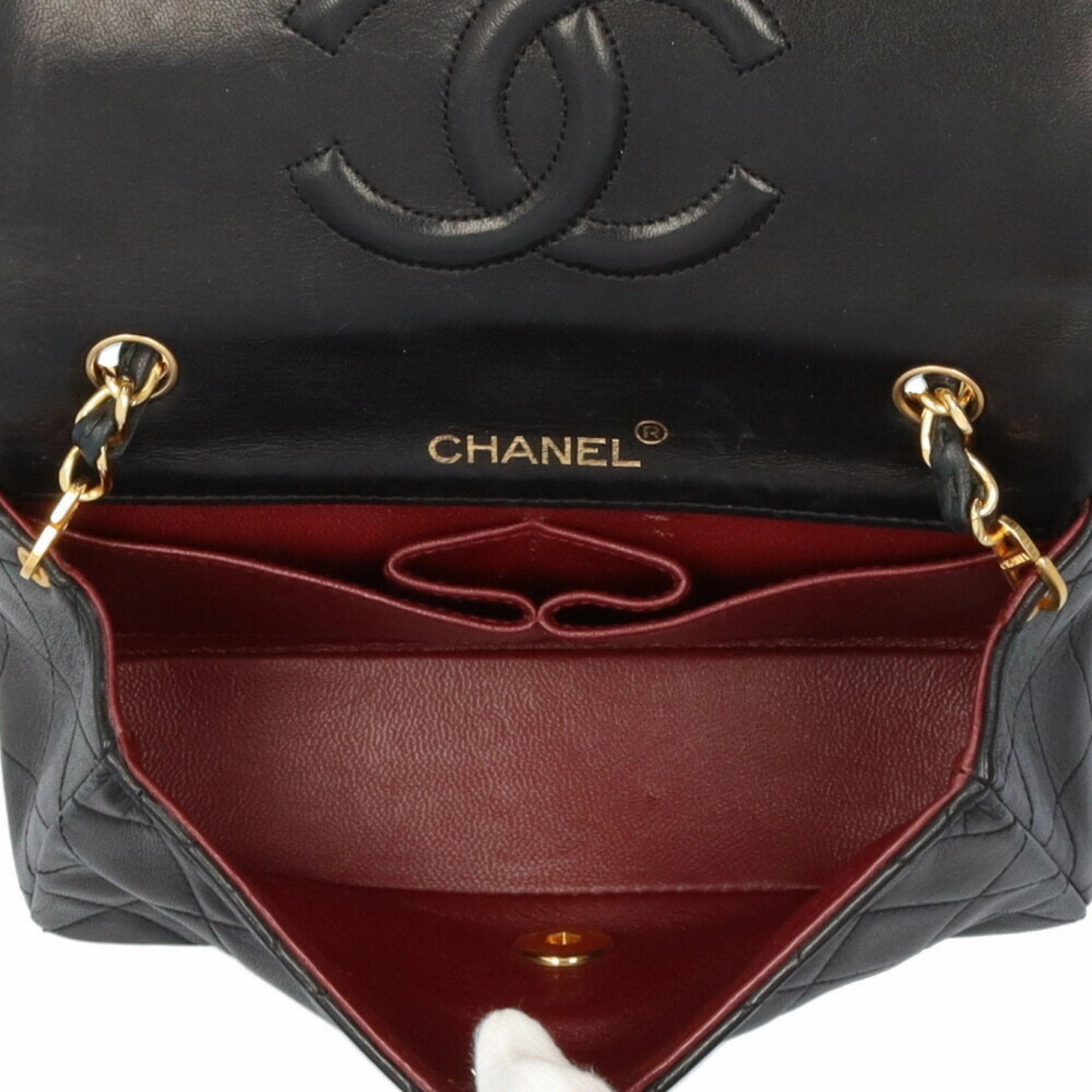 Chanel Full Flap Leather Shoulder Bag (Pre-Owned)