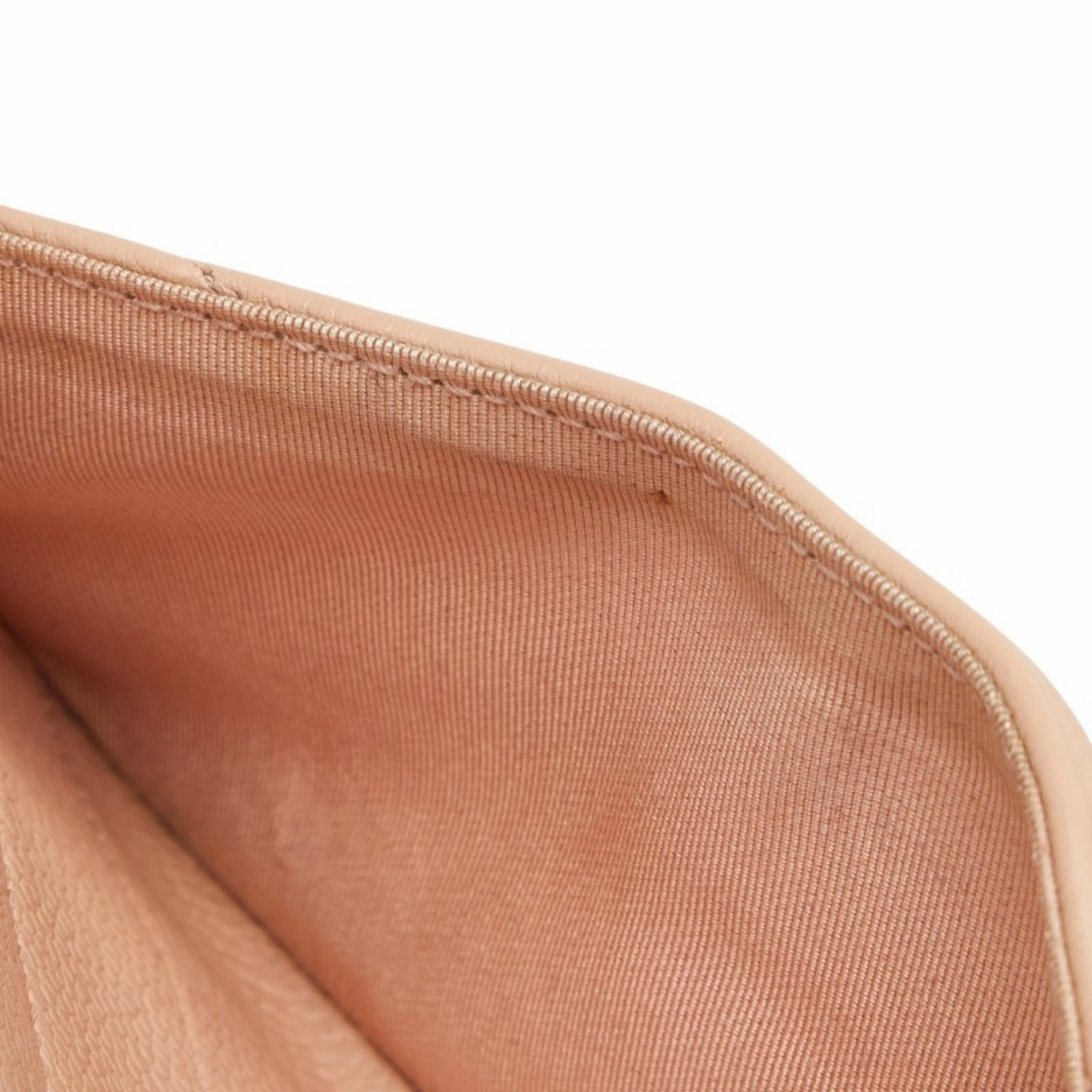 Chanel Grained Calfskin Shoulder Bag (Pre-Owned)