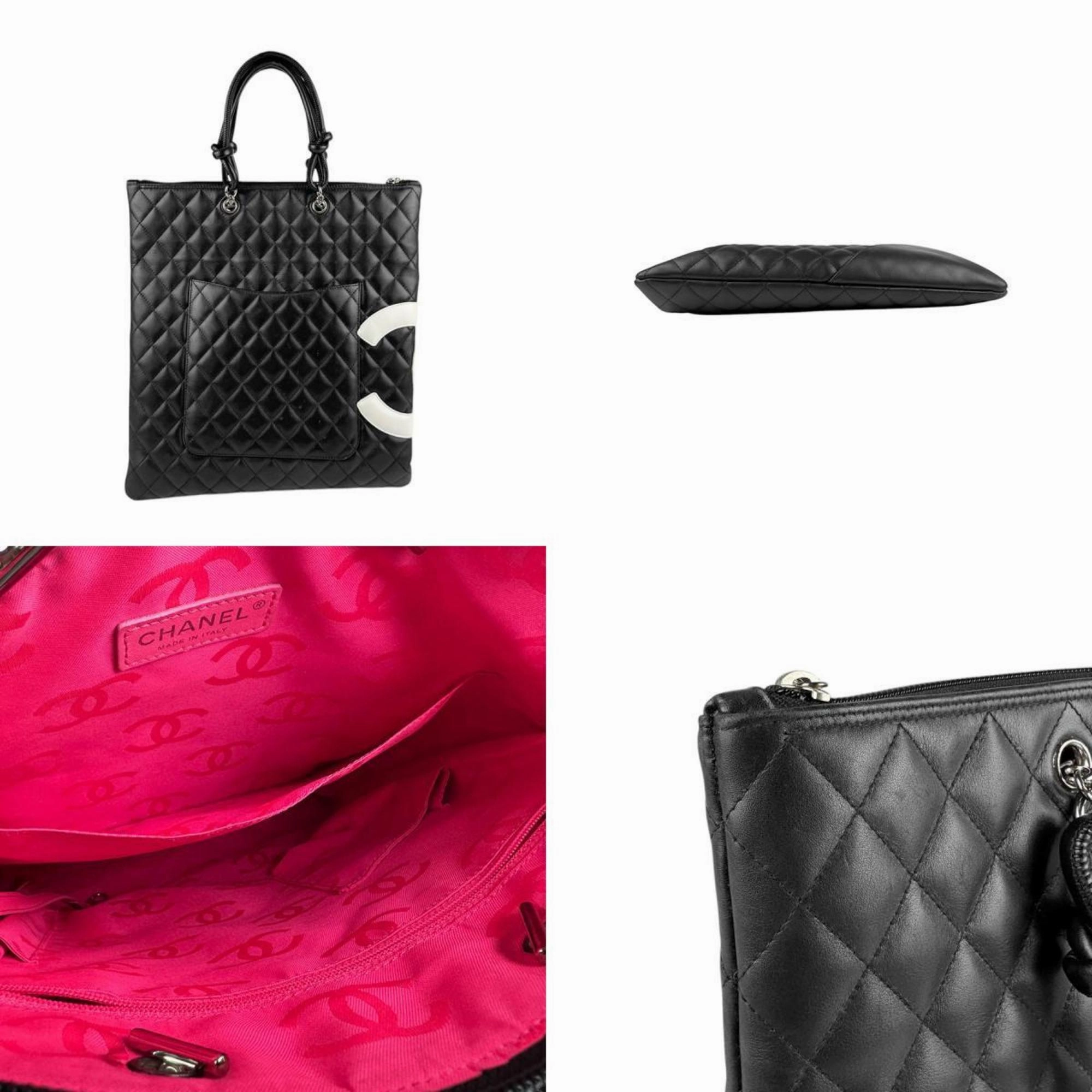 Chanel  Leather Handbag (Pre-Owned)