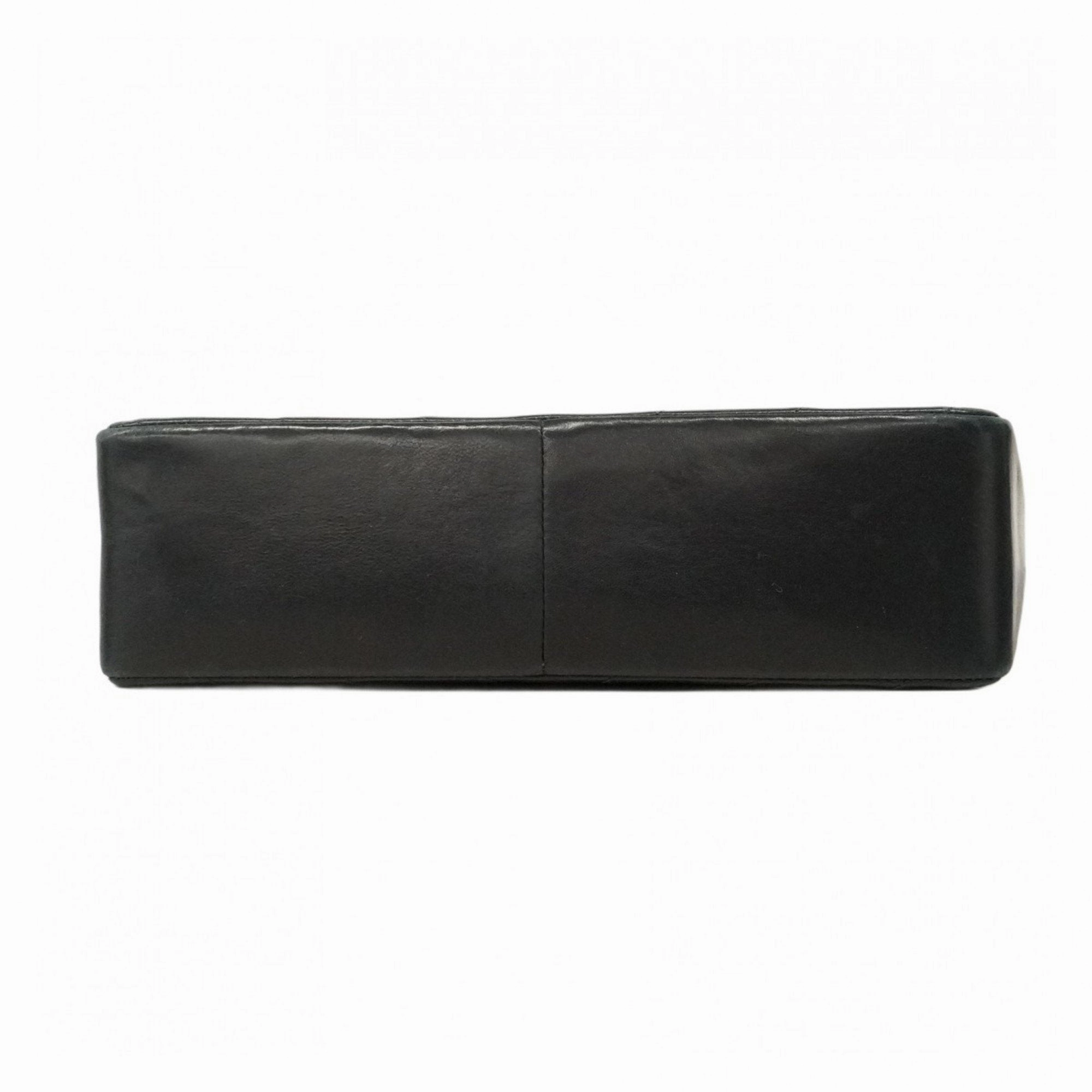 Chanel Leather Handbag (Pre-Owned)