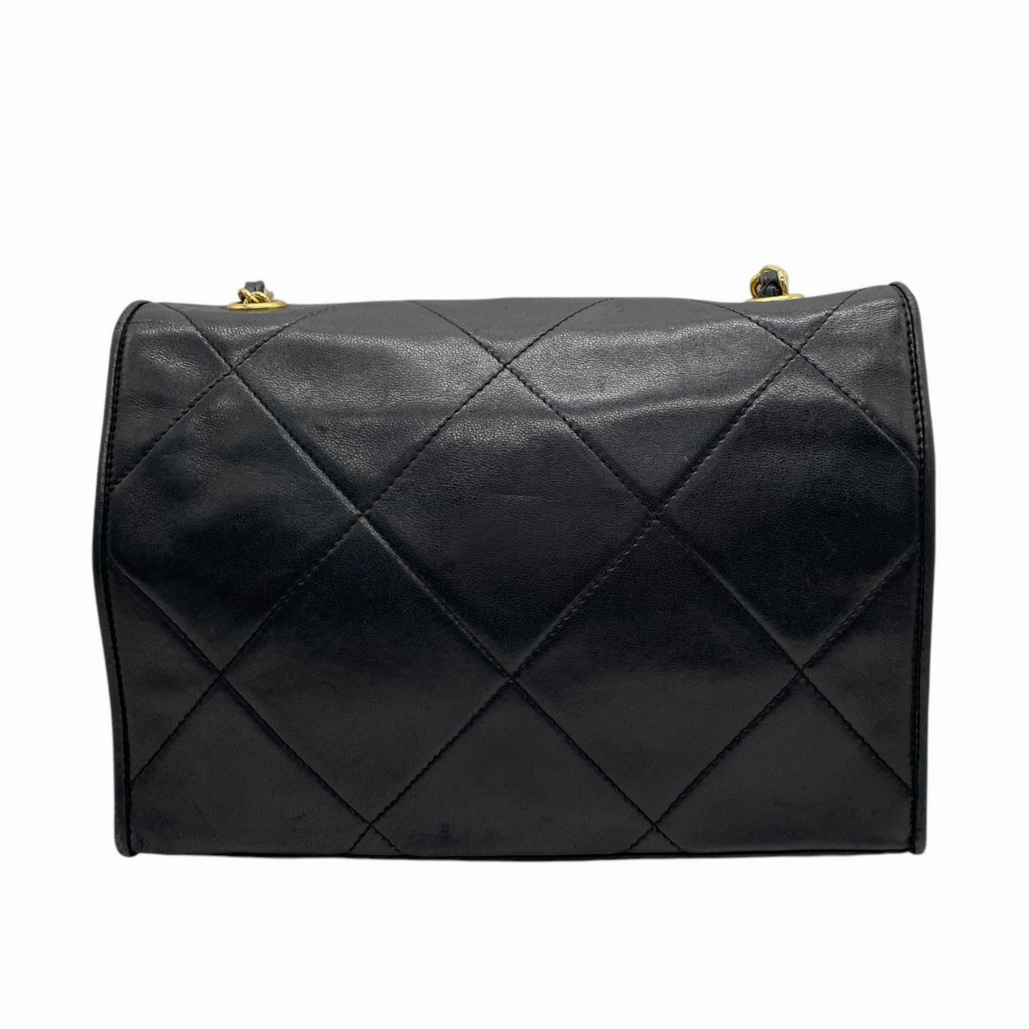 Chanel Leather Shoulder Bag (Pre-Owned)