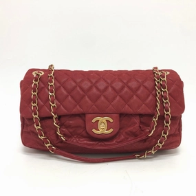 Chanel Leather Shoulder Bag (Pre-Owned)