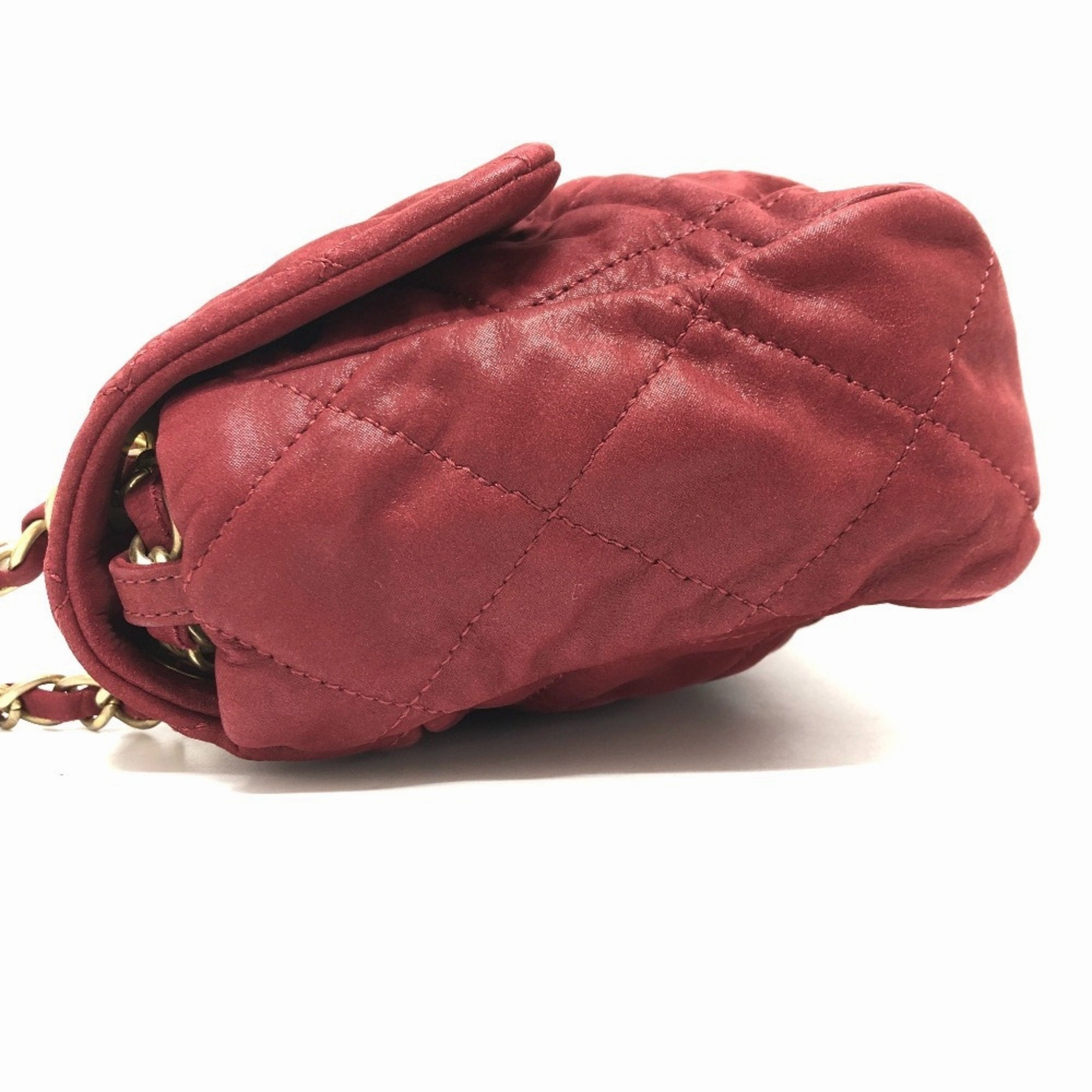 Chanel Leather Shoulder Bag (Pre-Owned)