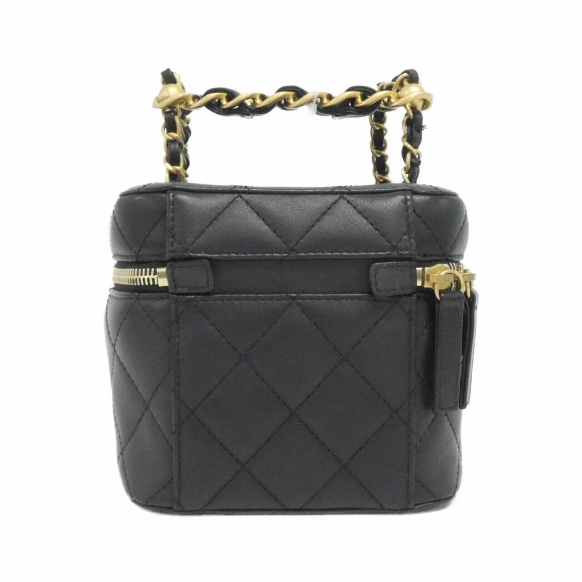 Chanel Leather Shoulder Bag (Pre-Owned)