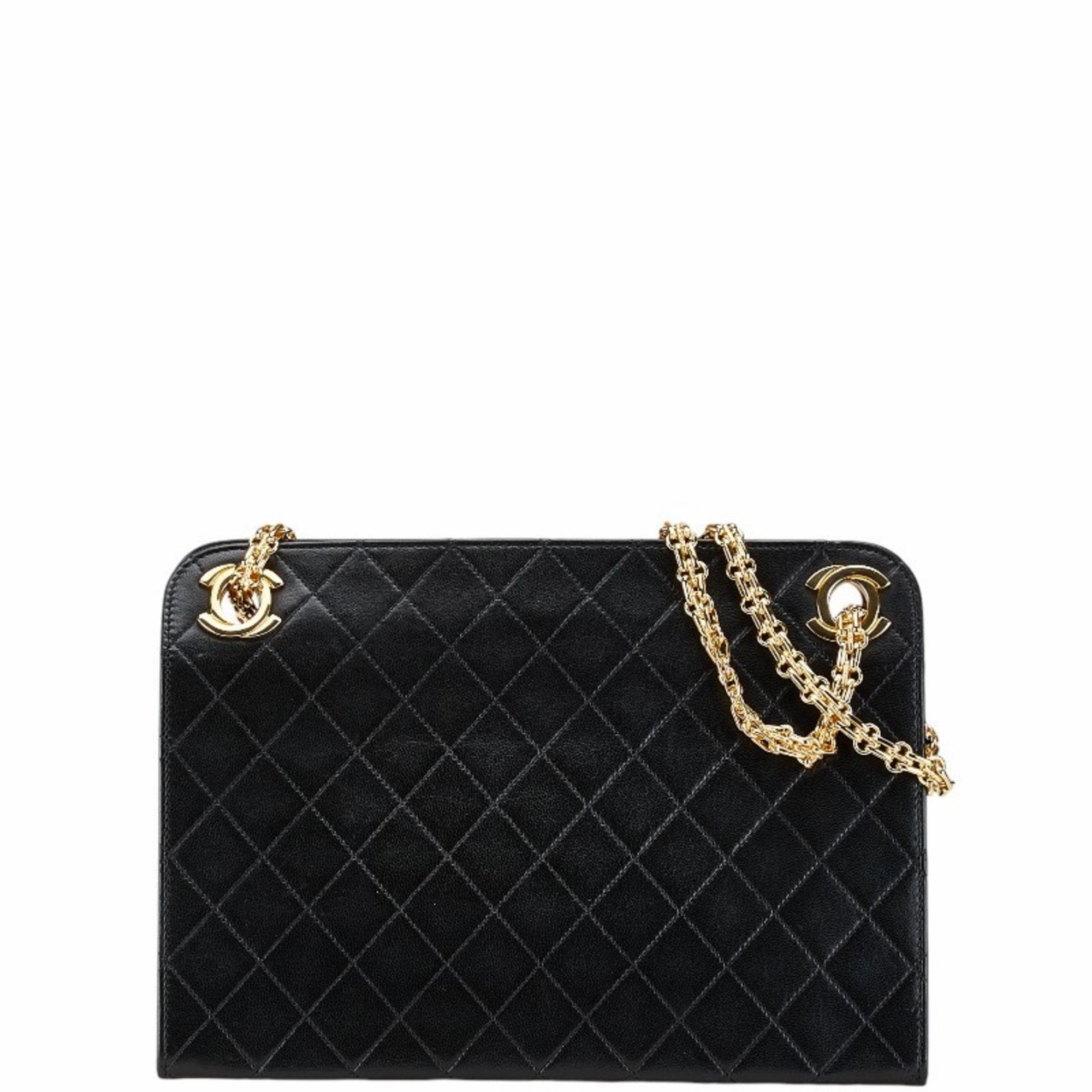Chanel Matelasse Leather Shoulder Bag (Pre-Owned)