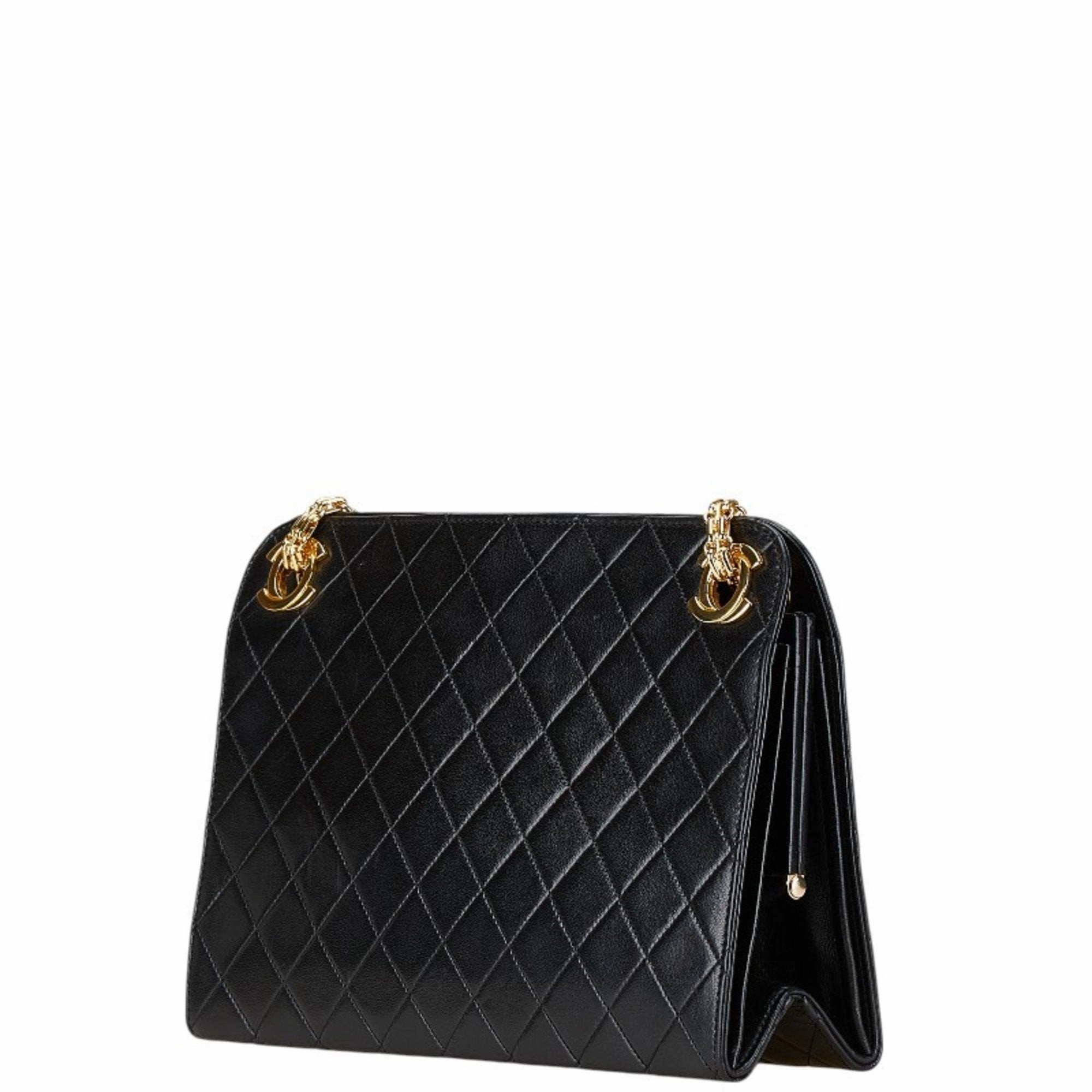Chanel Matelasse Leather Shoulder Bag (Pre-Owned)