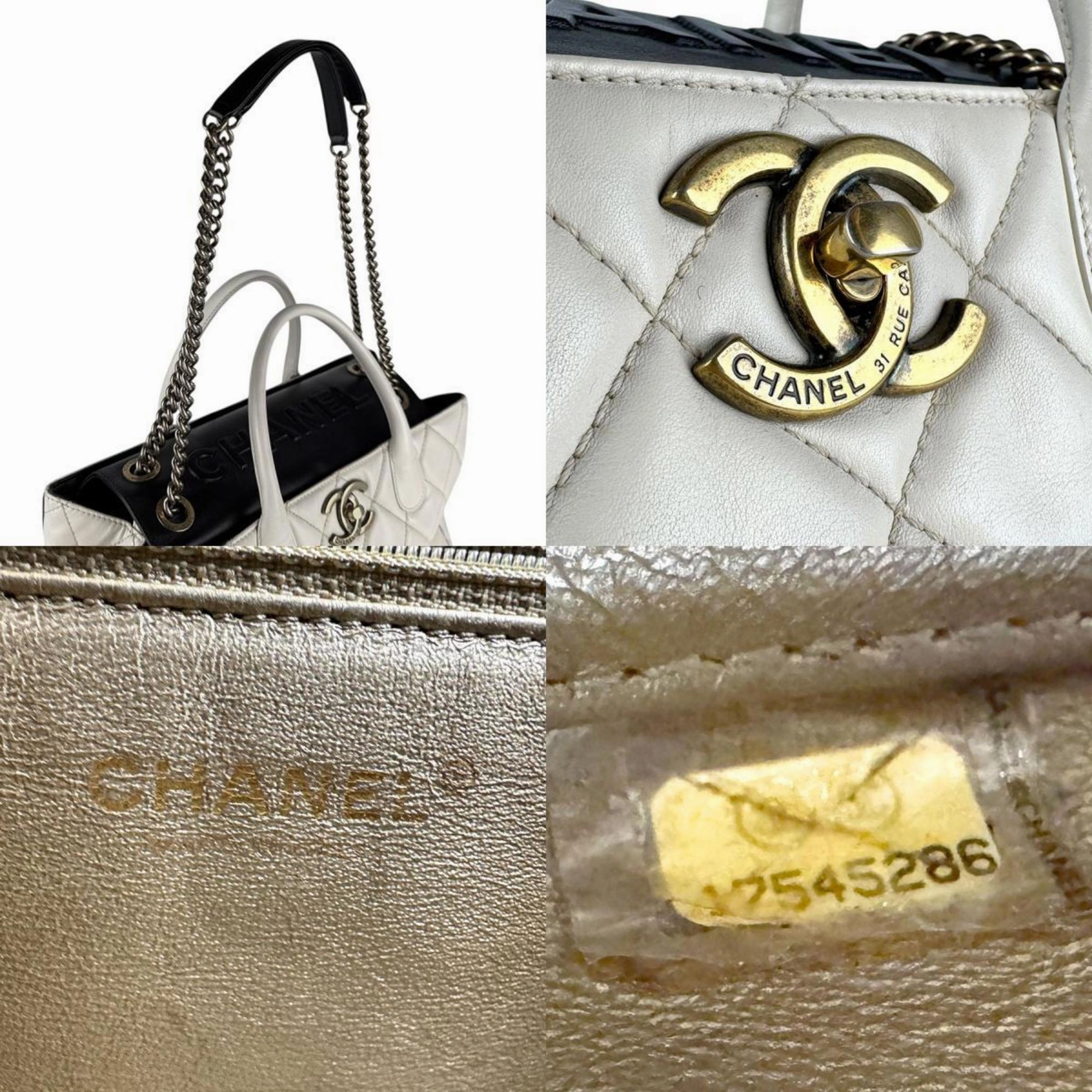 Chanel Off- Leather Handbag Shoulder Bag (Pre-Owned)