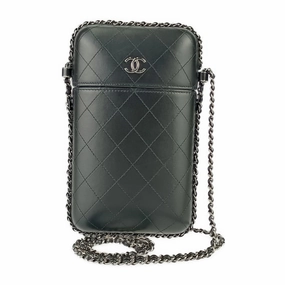 Chanel Pochette Shoulder Bag (Pre-Owned)