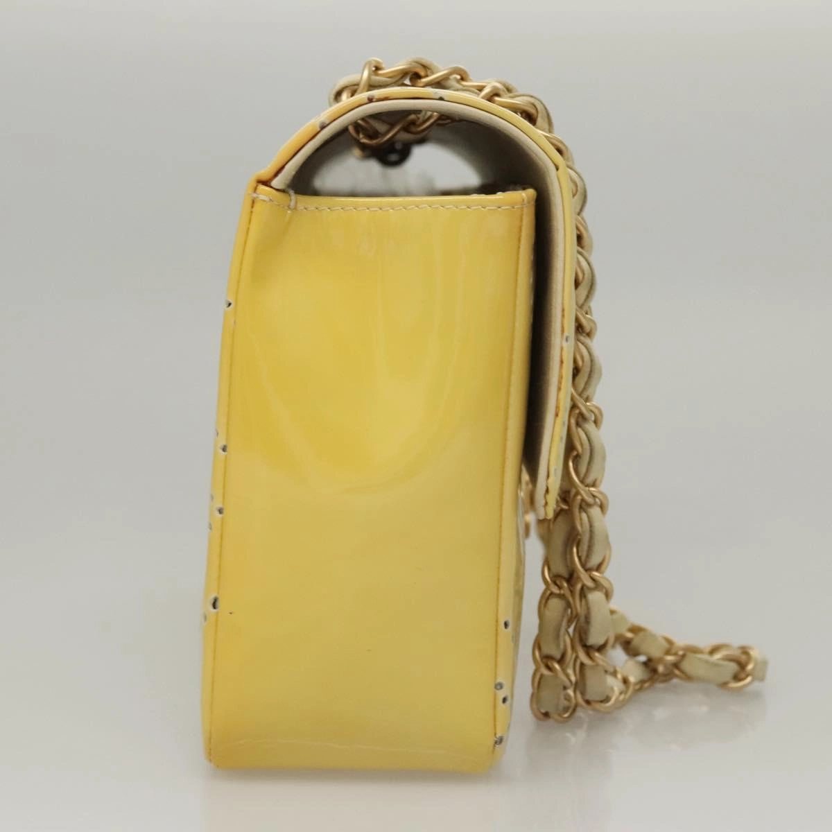 Chanel Timeless/Classique Patent Leather Shoulder Bag (Pre-Owned)