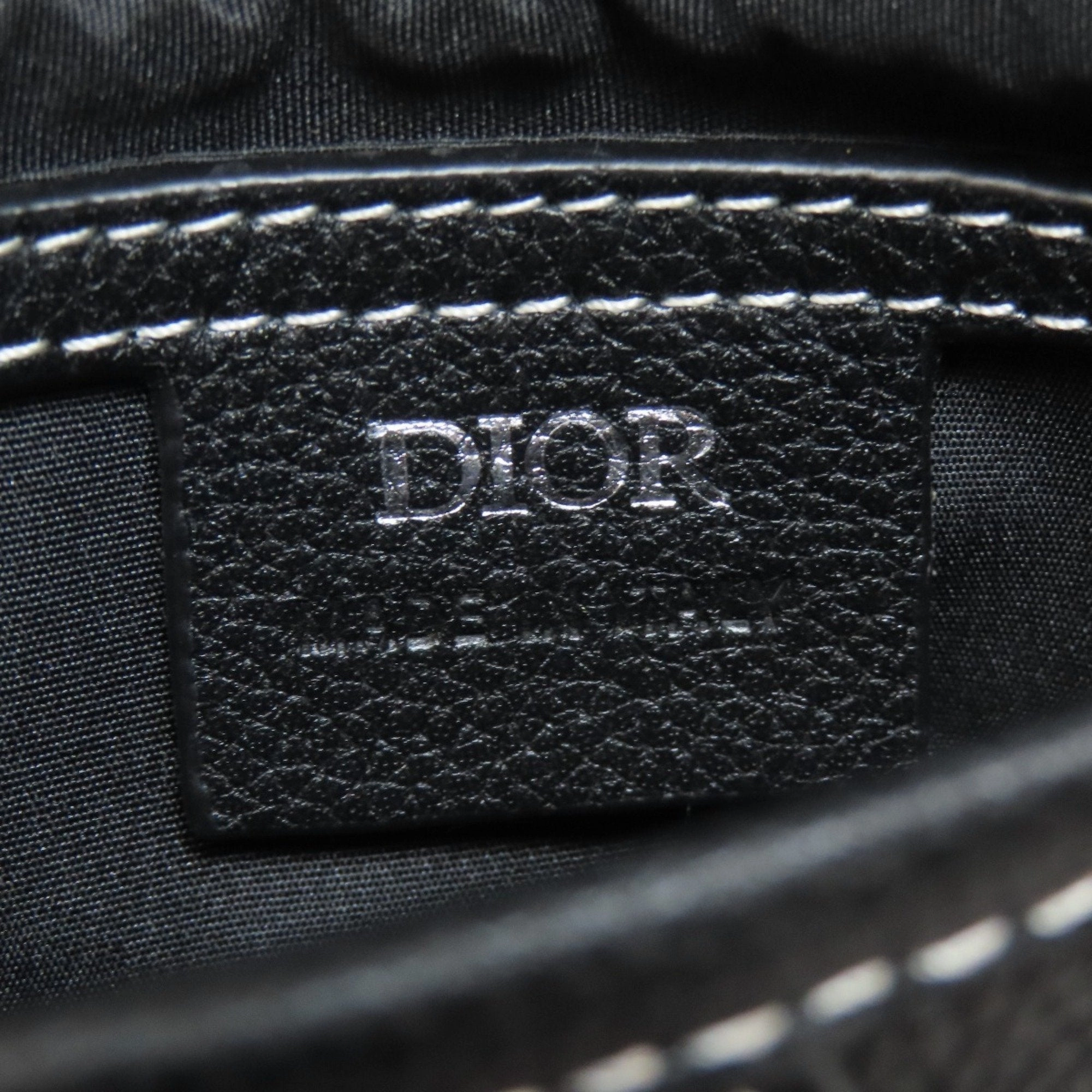 Christian Dior Leather Shoulder Bag (Pre-Owned)
