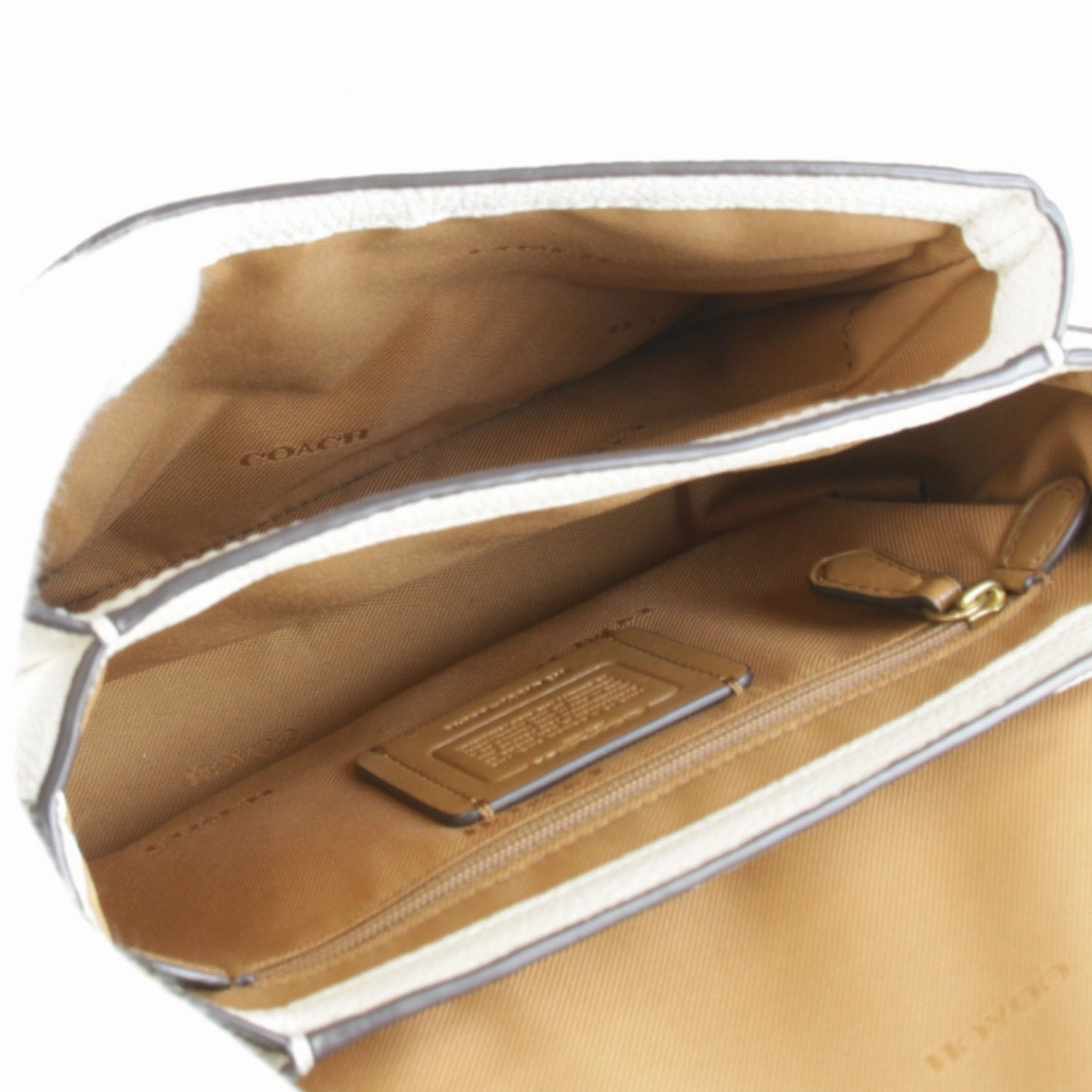 Coach Leather Shoulder Bag (Pre-Owned)