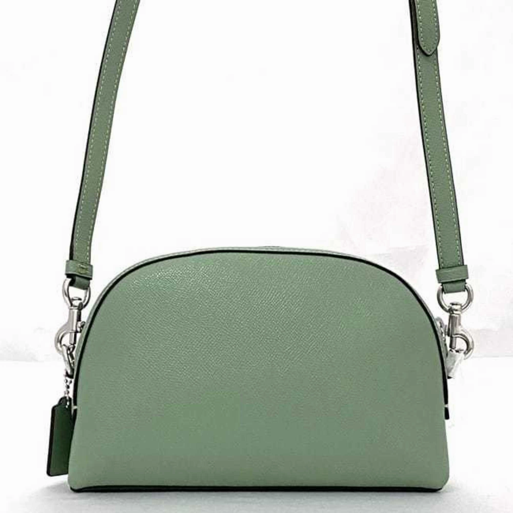 Coach Leather Shoulder Bag (Pre-Owned)