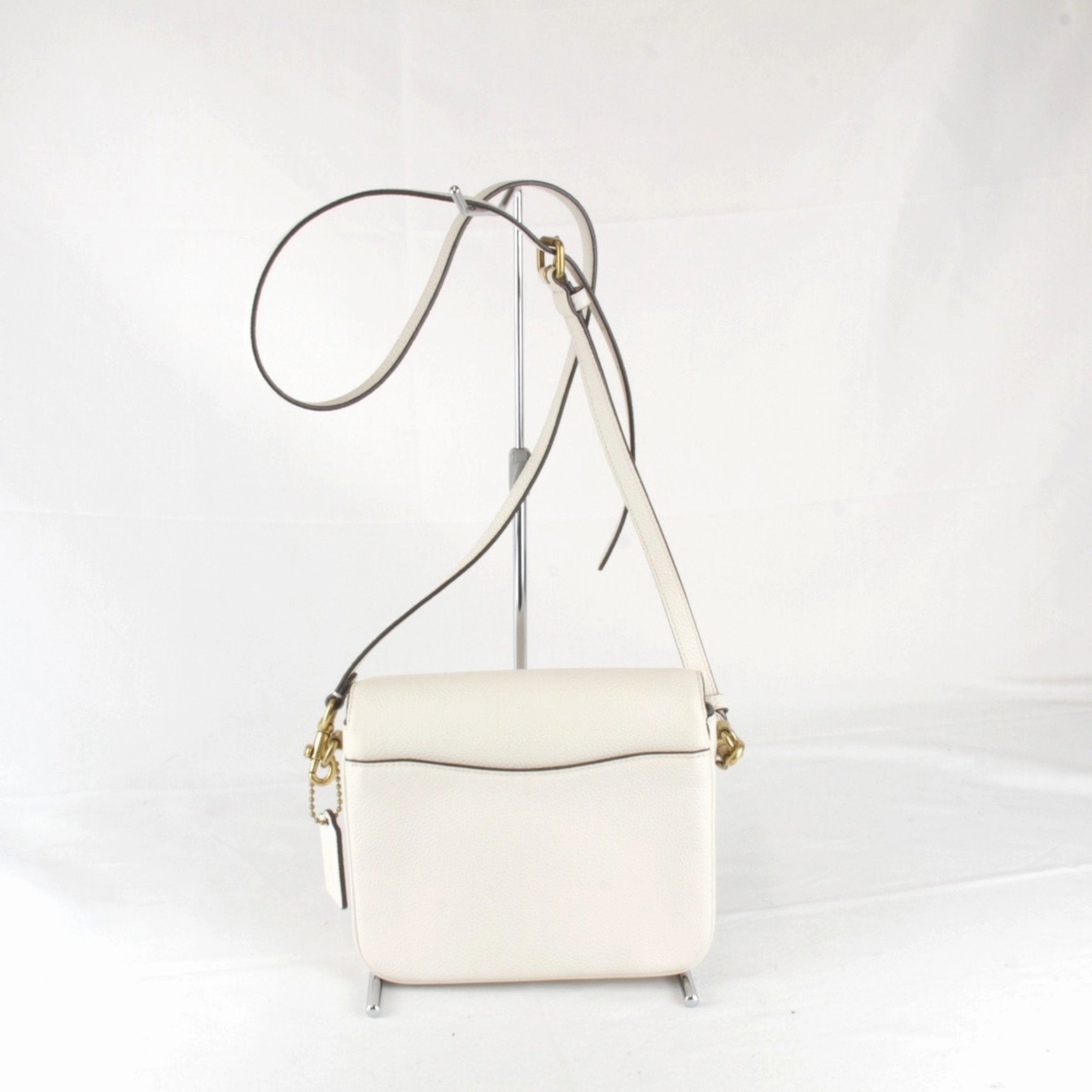 Coach Leather Shoulder Bag (Pre-Owned)