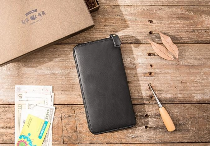 Cool Black Leather Mens Zipper Clutch Wallet Long Wallet for Men