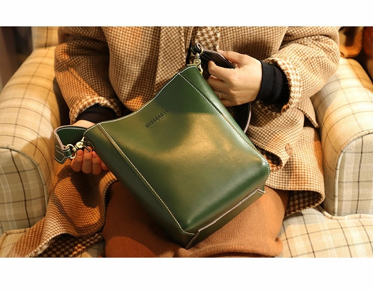 Cute Brown LEATHER WOMEN Bucket SHOULDER BAG Barrel Crossbody Purses FOR WOMEN
