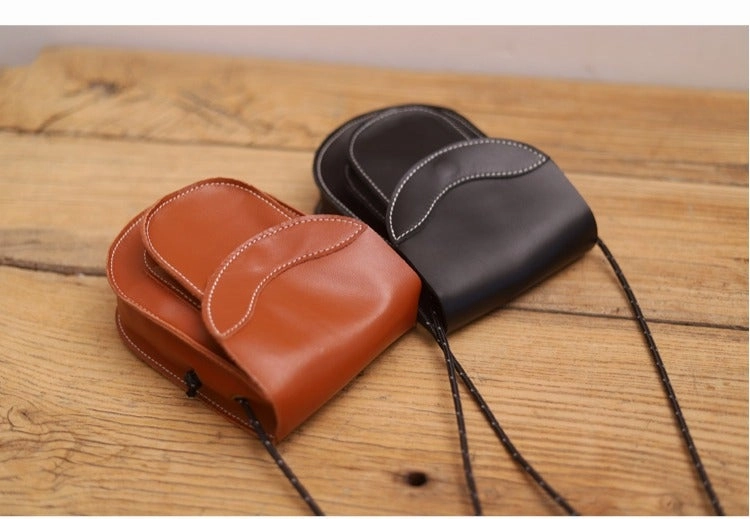 Cute LEATHER Saddle Side Bag WOMEN Black SHOULDER BAG Small Crossbody Purse FOR WOMEN