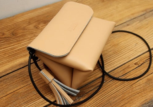 Cute LEATHER WOMEN Triangular SHOULDER BAG Stylish Crossbody Purse FOR WOMEN