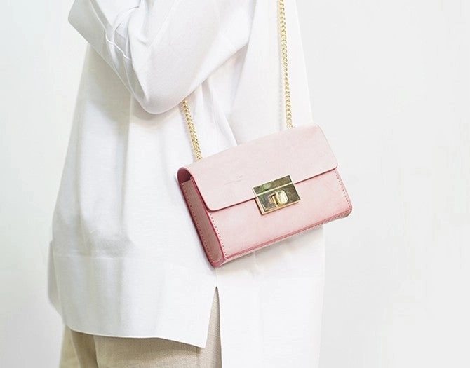 Cute Leather Womens Fashion Small Chain Shoulder Purse Chain Crossbody Bag for Women