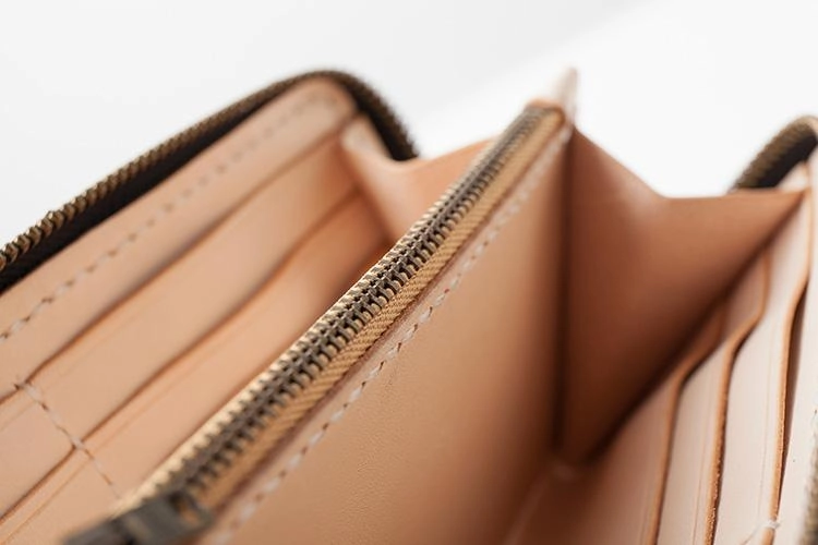 Dark Brown Handmade Leather Mens Long Wallet Zipper Bifold Long Clutch Wallets For Men