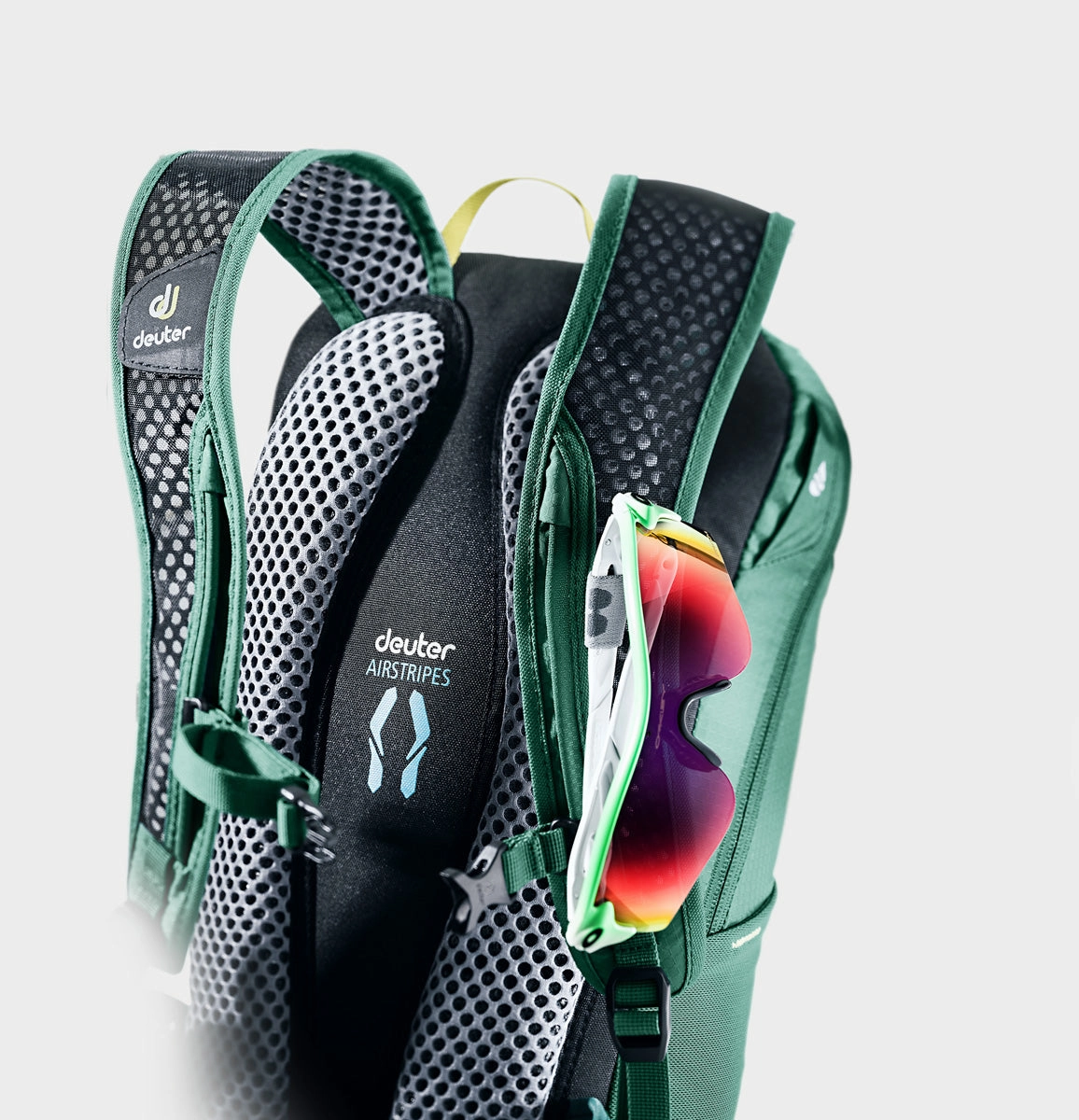 Deuter Race X