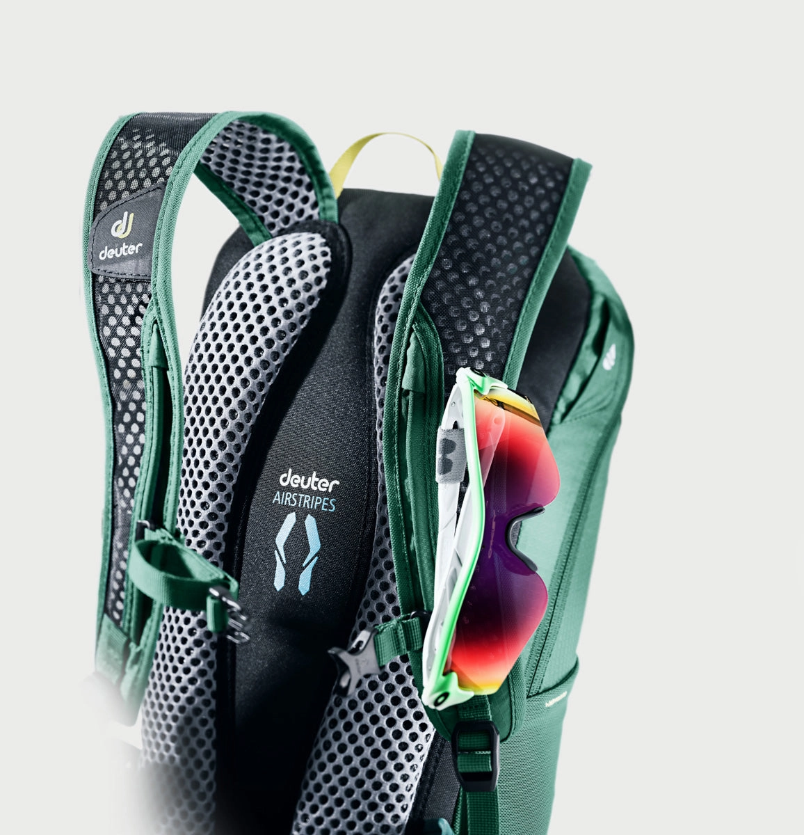 Deuter Race X