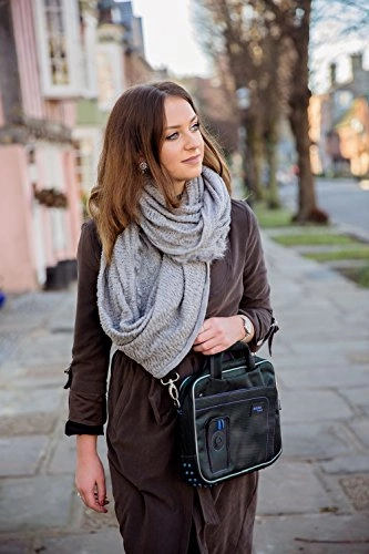 DURAGADGET Black and Blue Padded Laptop Bag/Case for New Google Pixel C - with Removable Shoulder