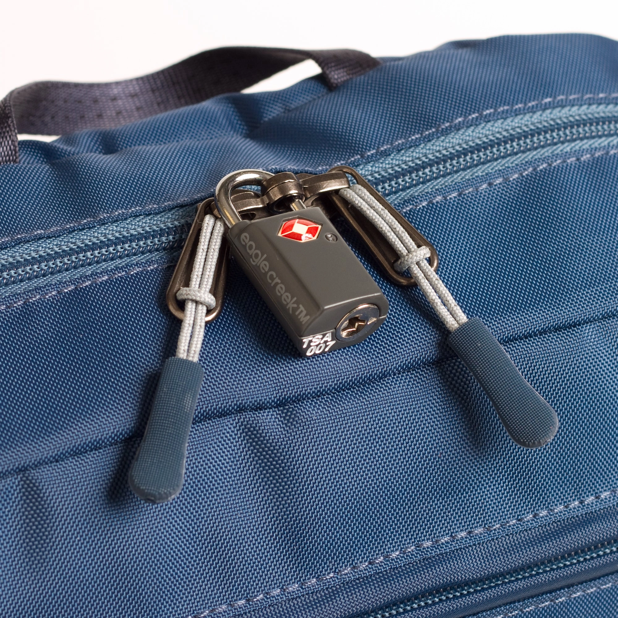 Eagle Creek Guide Pro Courier RFID