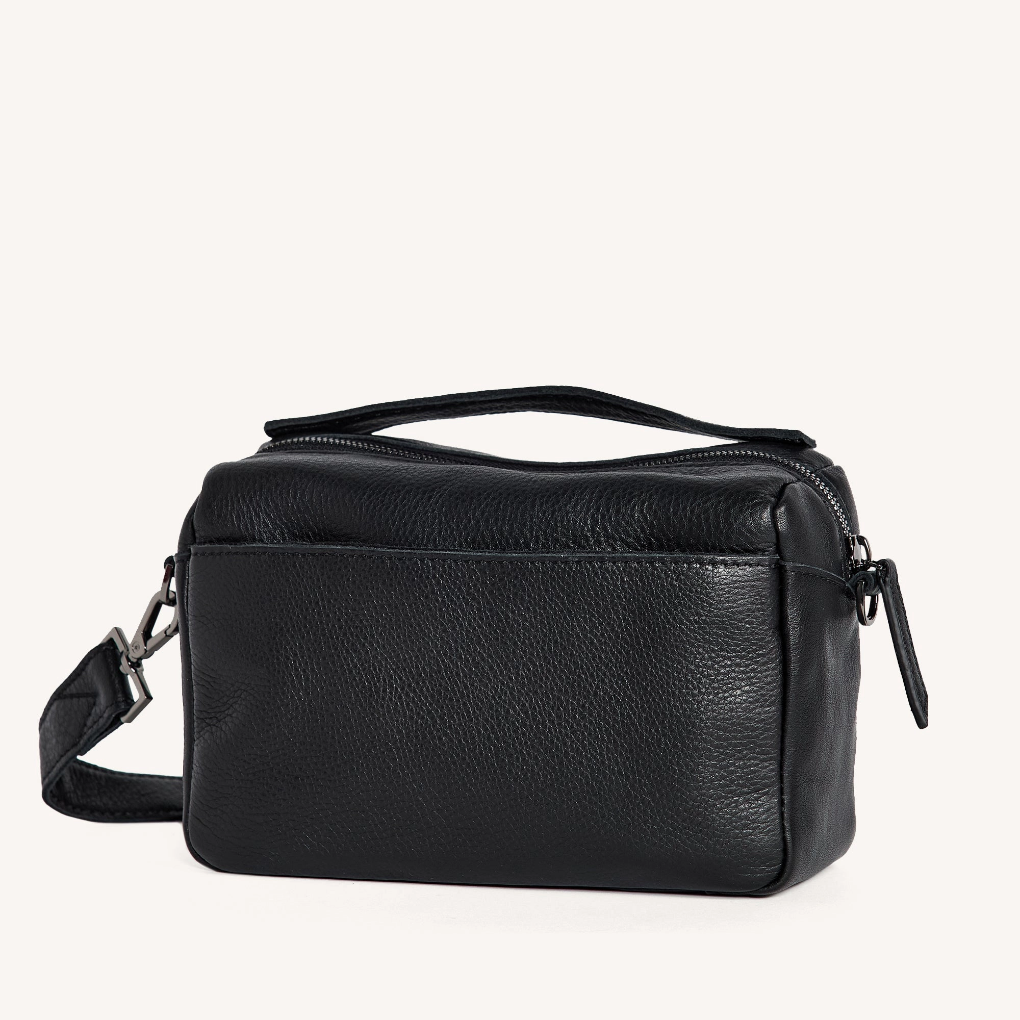 Evan Crossbody | Black/Gunmetal | Sml
