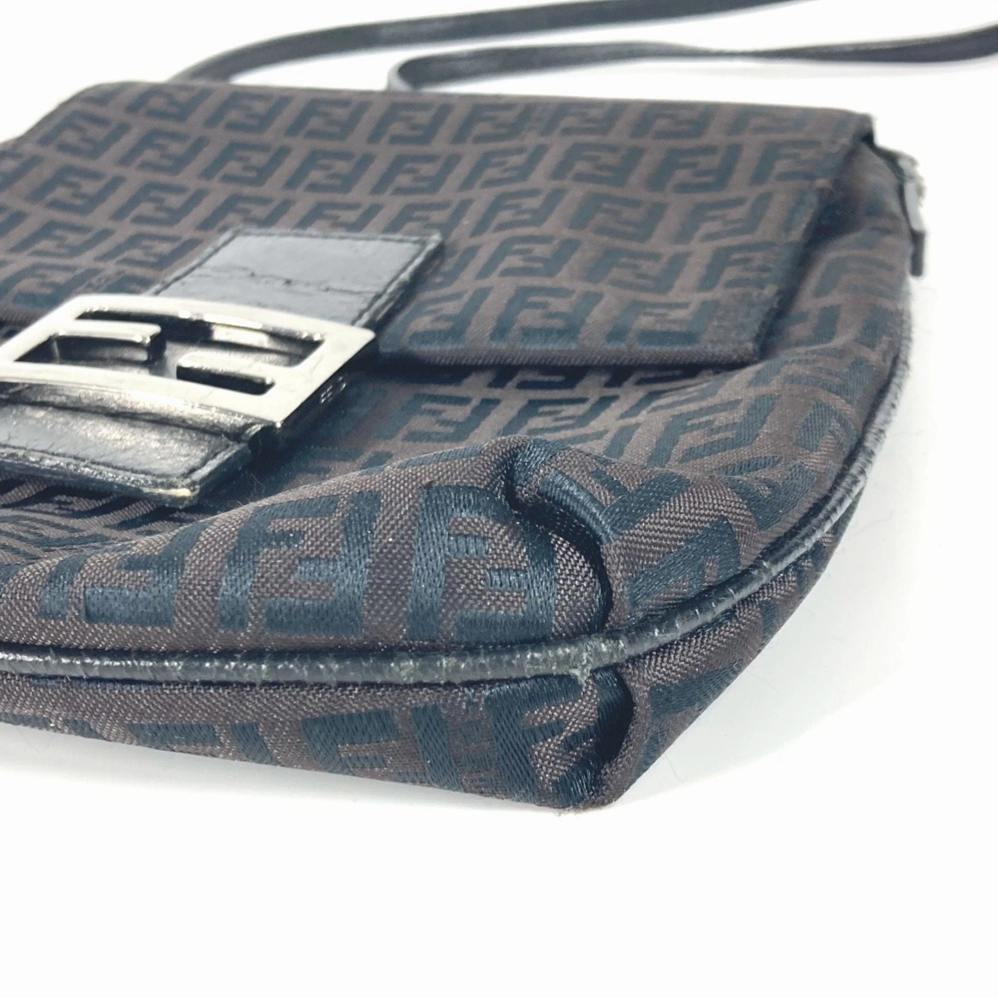 Fendi Canvas Leather Pochette Shoulder Bag (Pre-Owned)