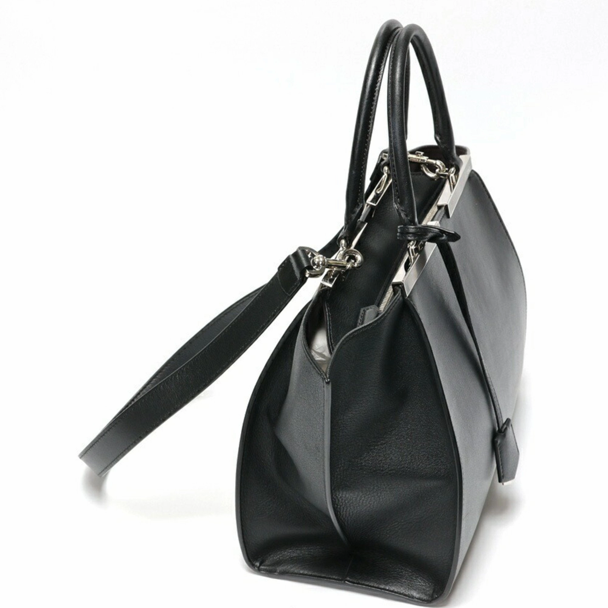 Fendi Leather Handbag Shoulder Bag (Pre-Owned)