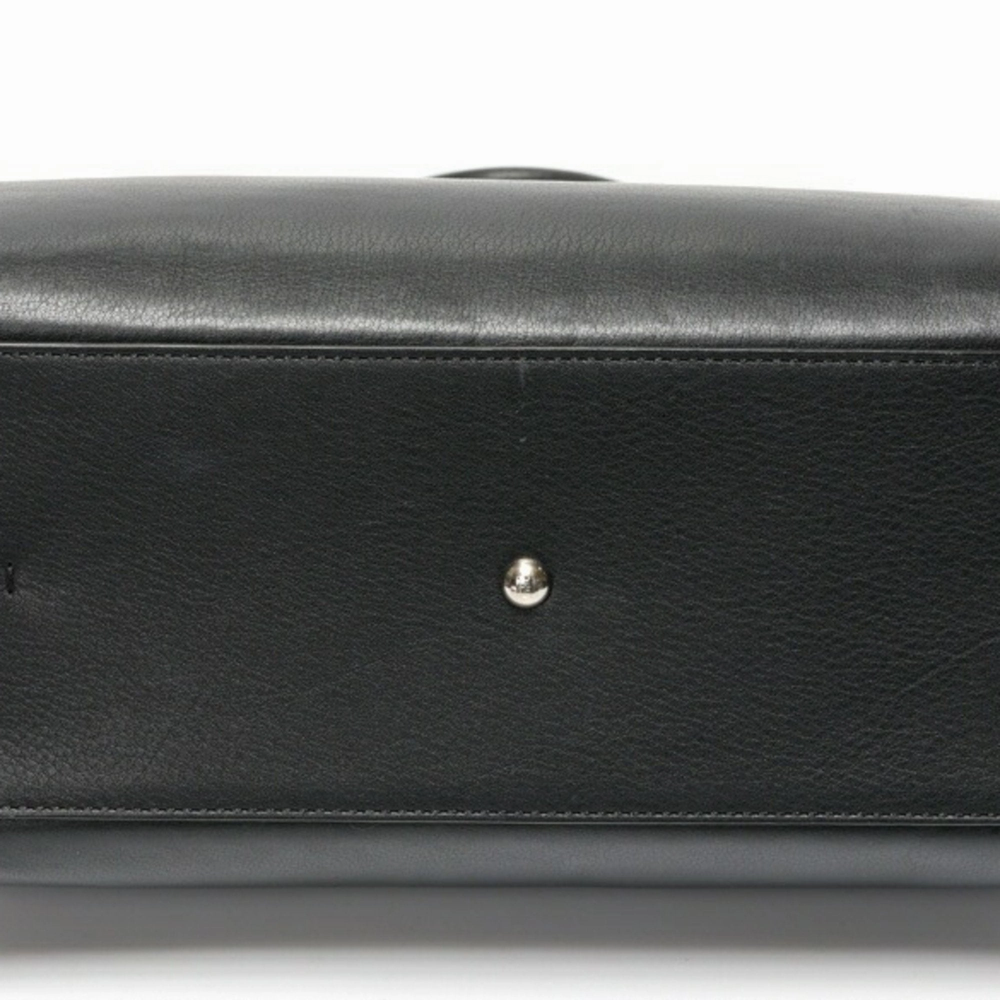 Fendi Leather Handbag Shoulder Bag (Pre-Owned)