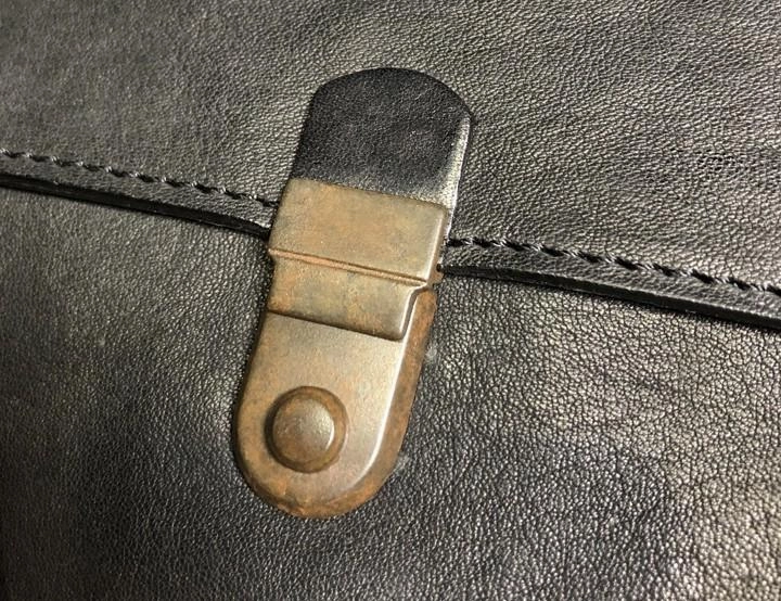 Genuine Leather Mens Clutch Cool Slim Wallet Passport Travel Clutch Wristlet Wallet for Men