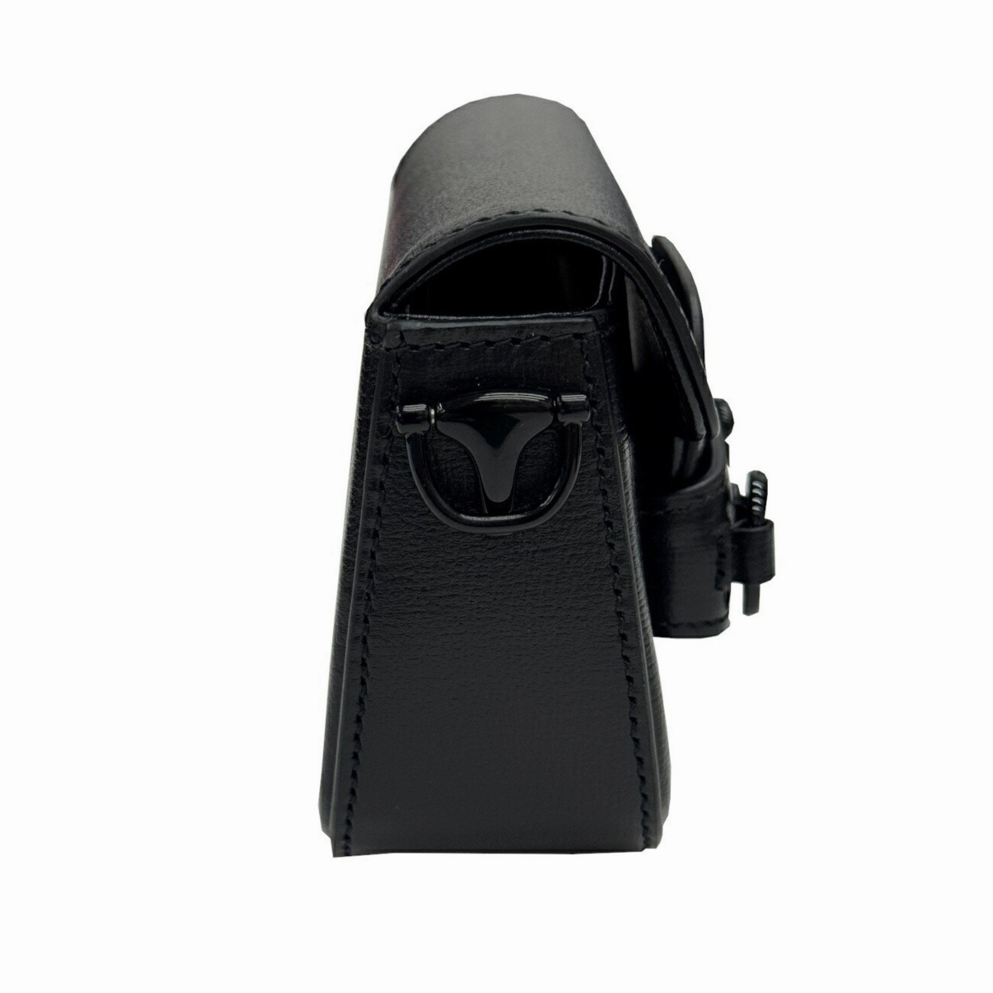 Gucci Leather Shoulder Bag (Pre-Owned)
