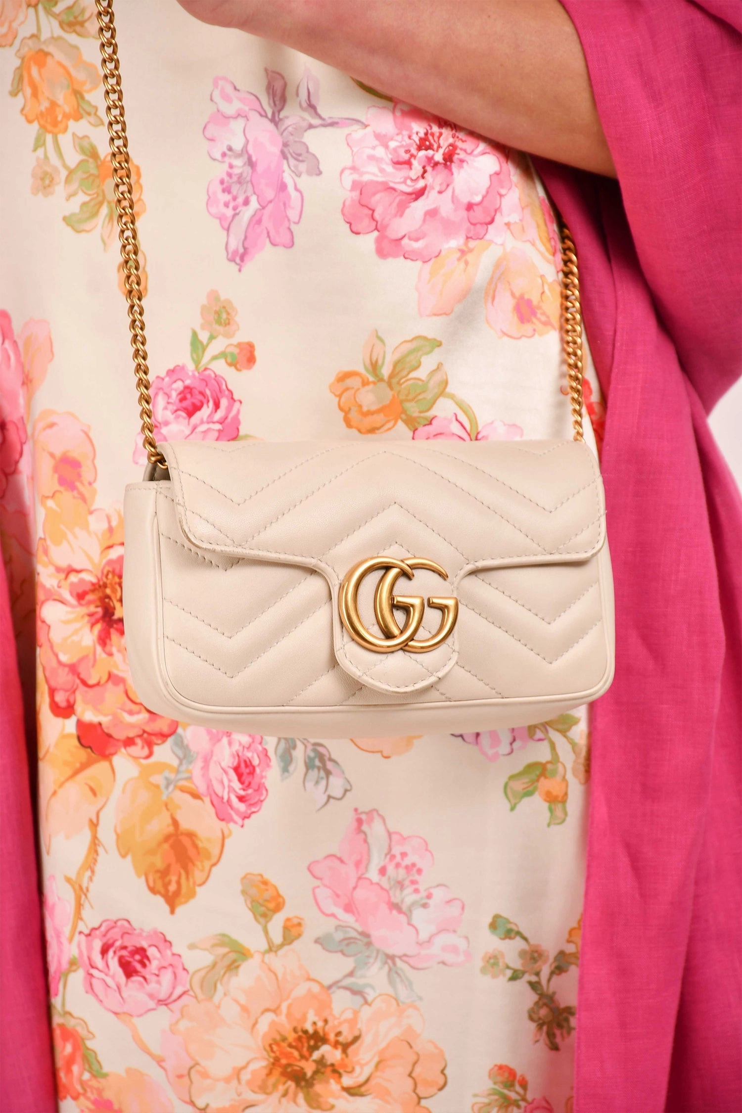 Gucci White Leather Chevron Quilted GG Marmont Super Mini Crossbody